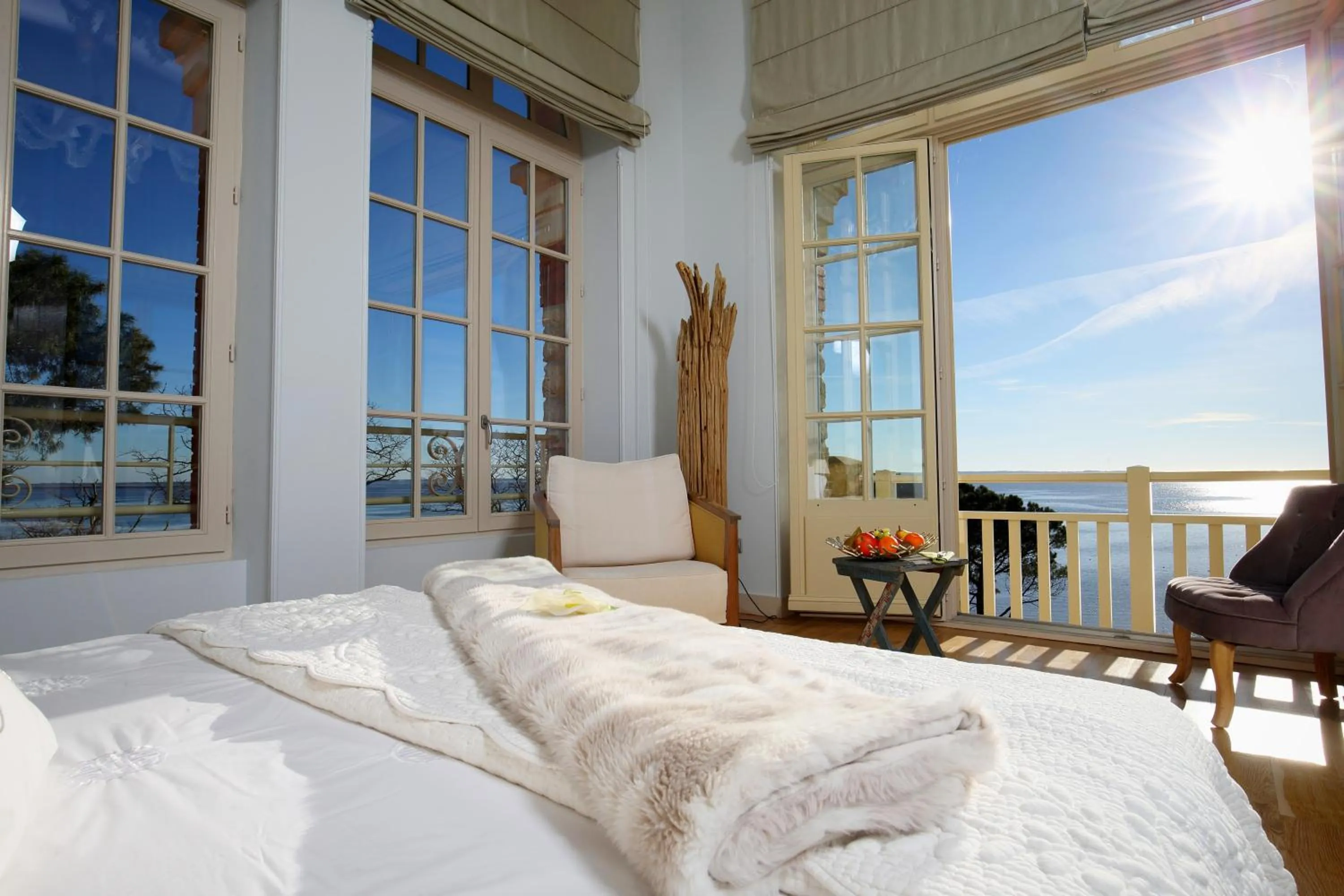 Day, Bed in Villa La Tosca