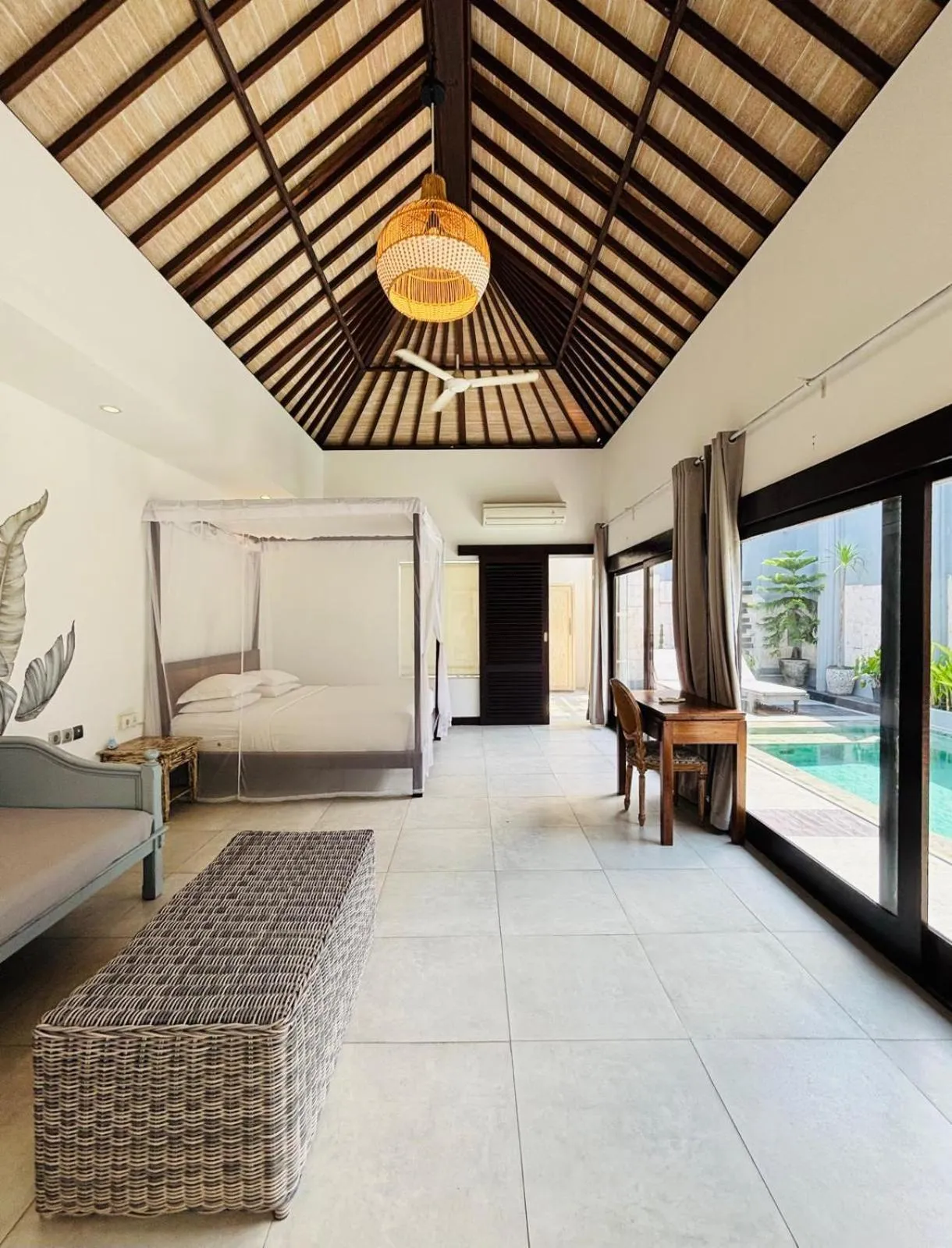 Zoe Villa Canggu Bali