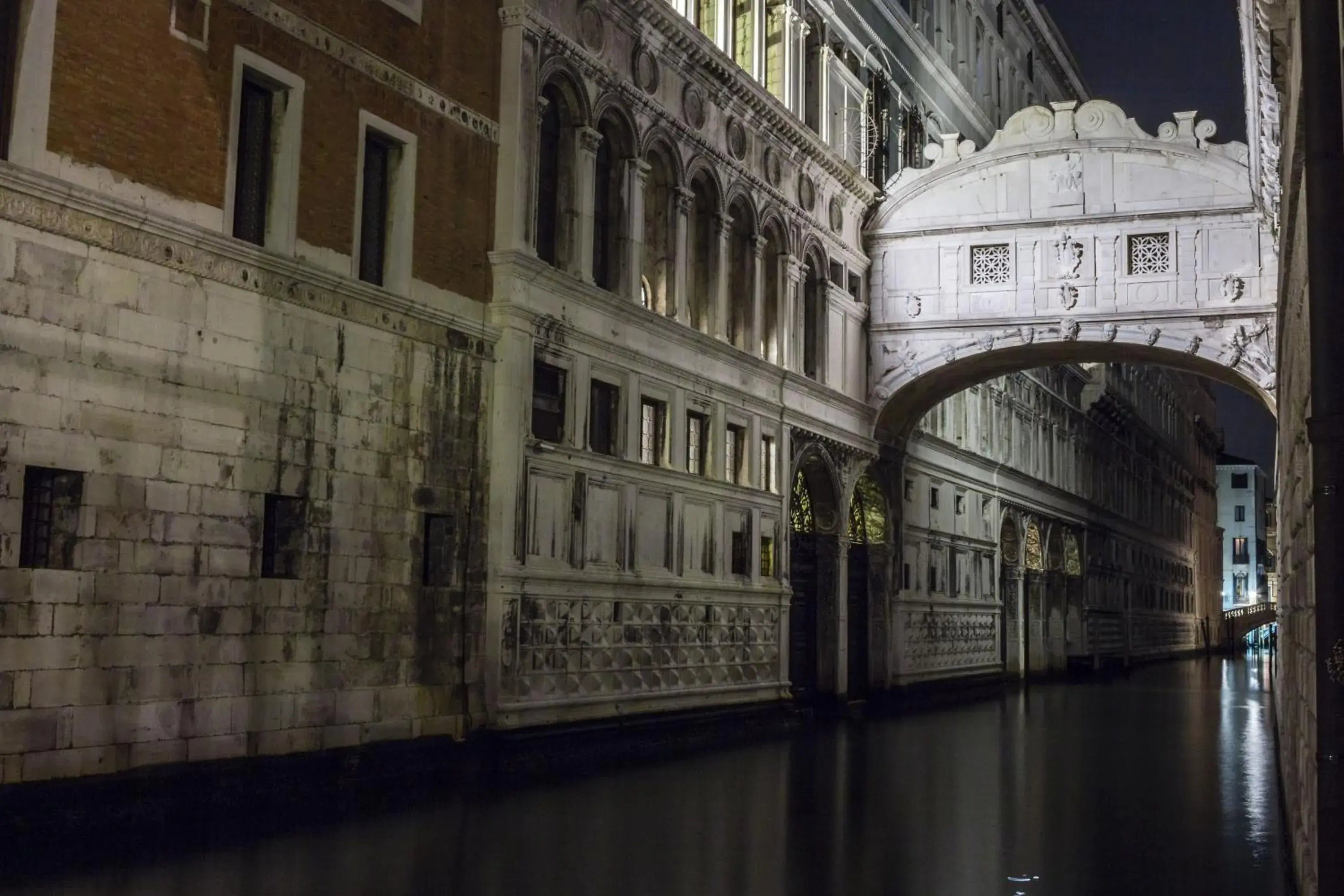Nearby landmark in Apostoli Palace Nearby landmark in Apostoli Palace