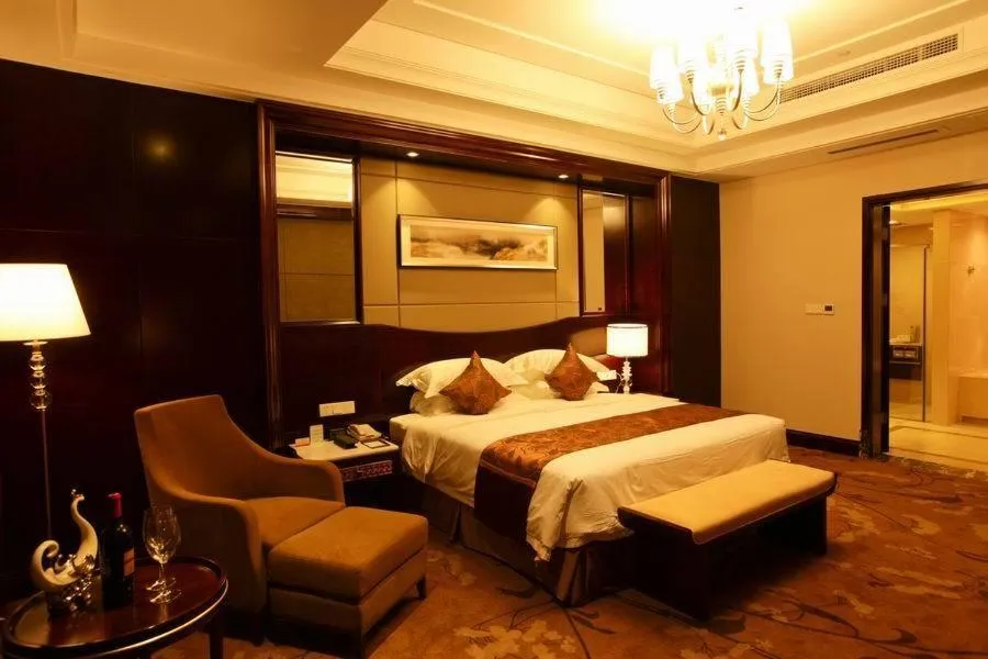 Photo of the whole room, Bed in Ramada Changzhou