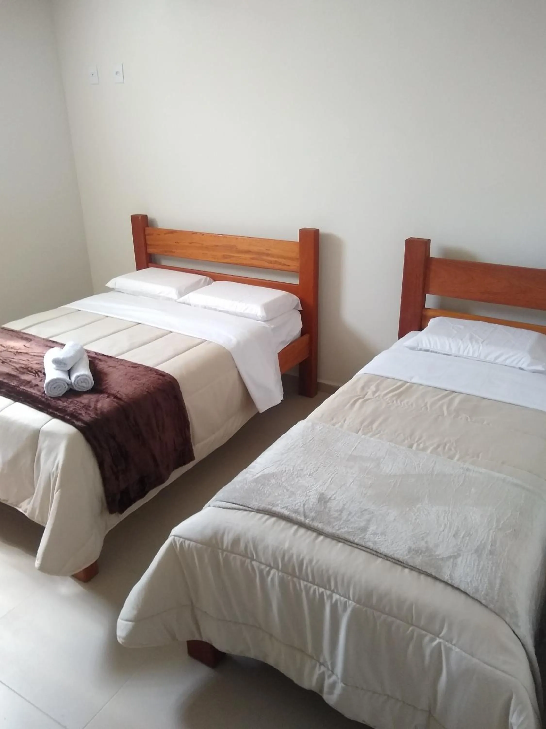 Bedroom, Bed in Santiago Palace Hotel