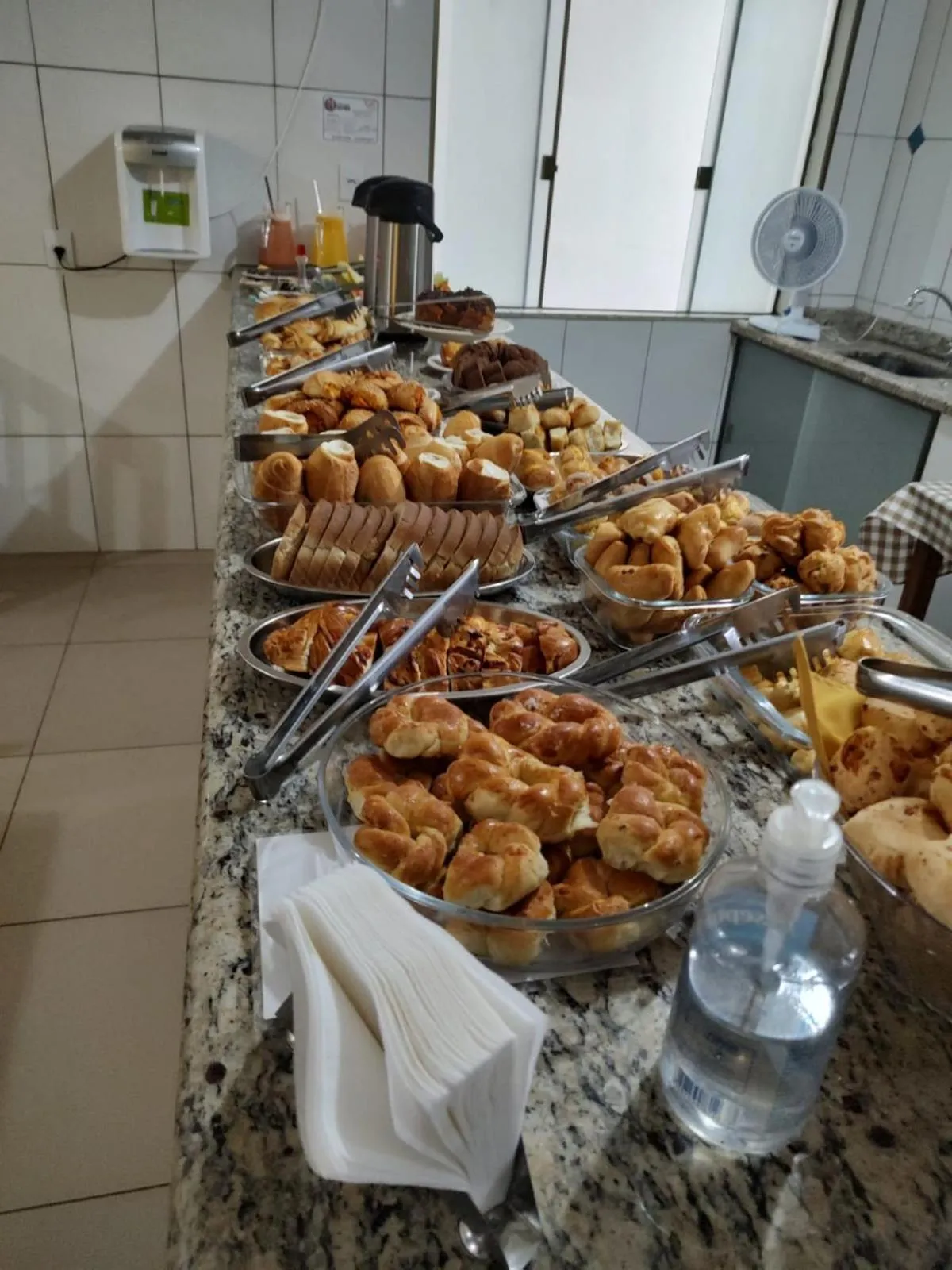 Buffet breakfast in Santiago Palace Hotel