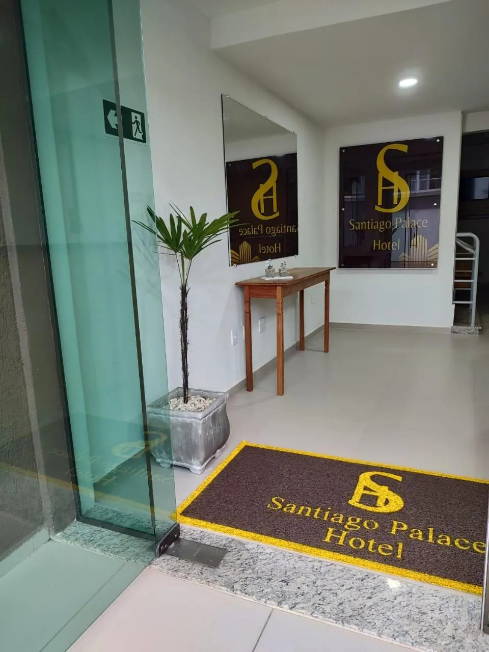 Lobby or reception in Santiago Palace Hotel
