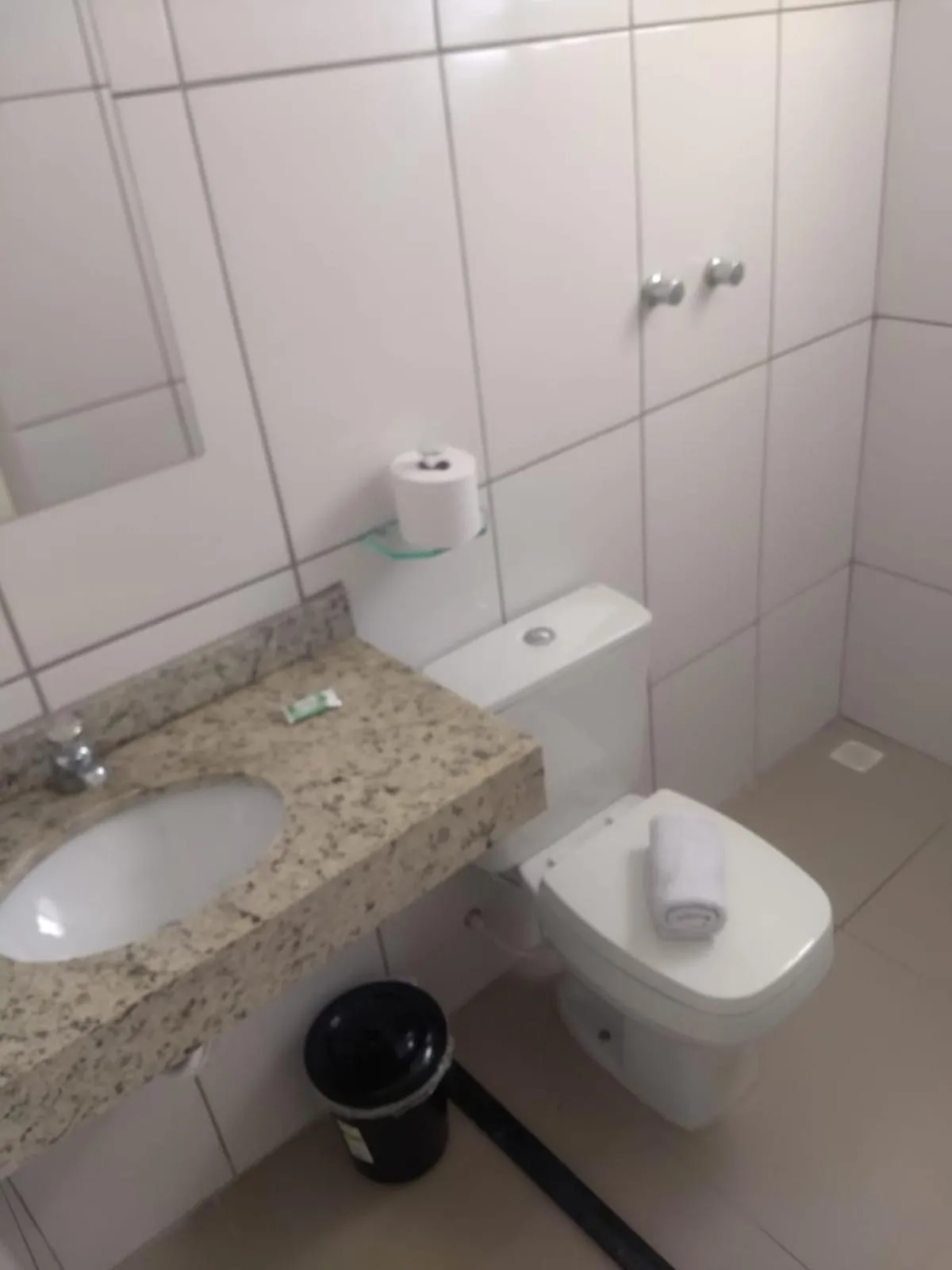 Bathroom in Santiago Palace Hotel