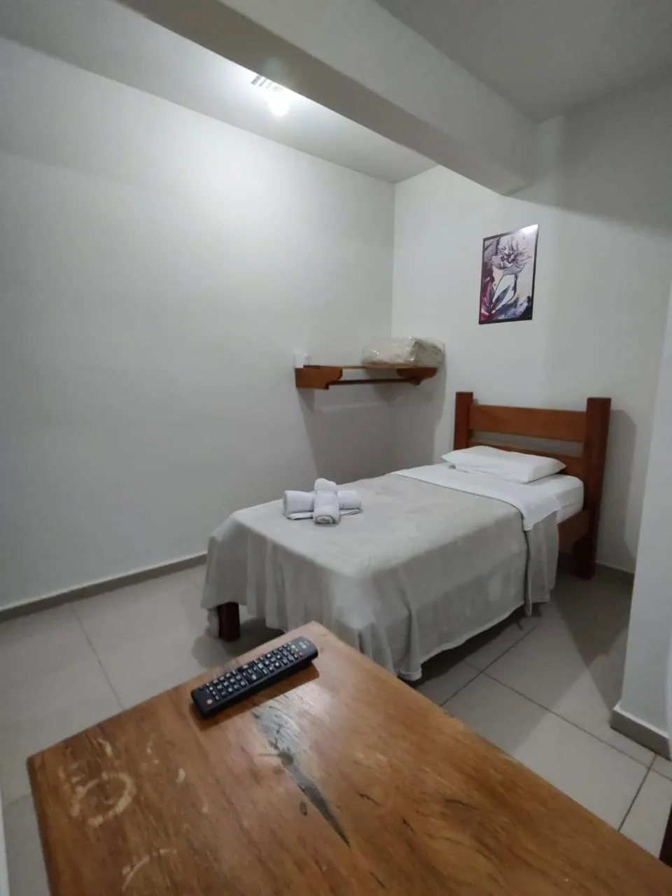 Photo of the whole room, Bed in Santiago Palace Hotel