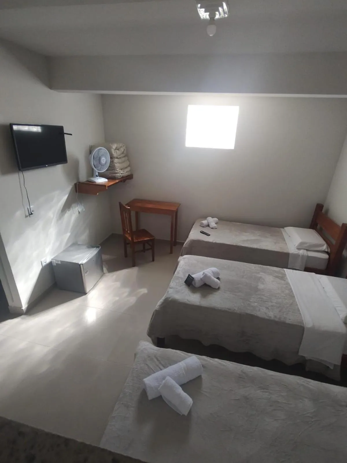 Photo of the whole room, Bed in Santiago Palace Hotel