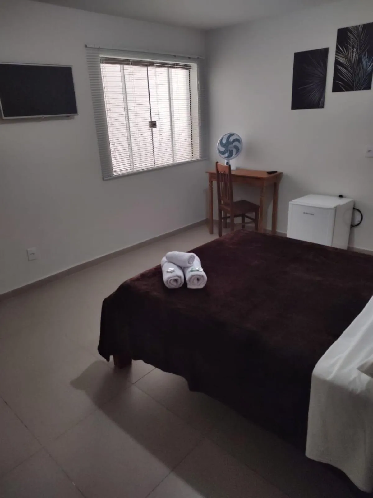 Photo of the whole room, Bed in Santiago Palace Hotel