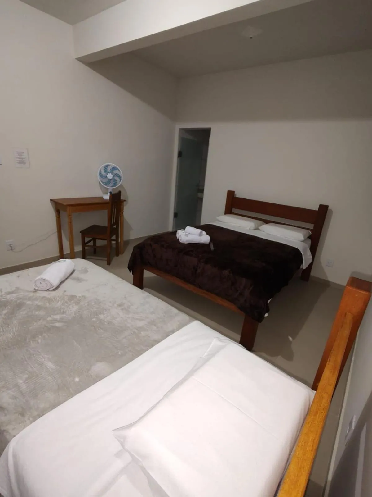 Photo of the whole room, Bed in Santiago Palace Hotel