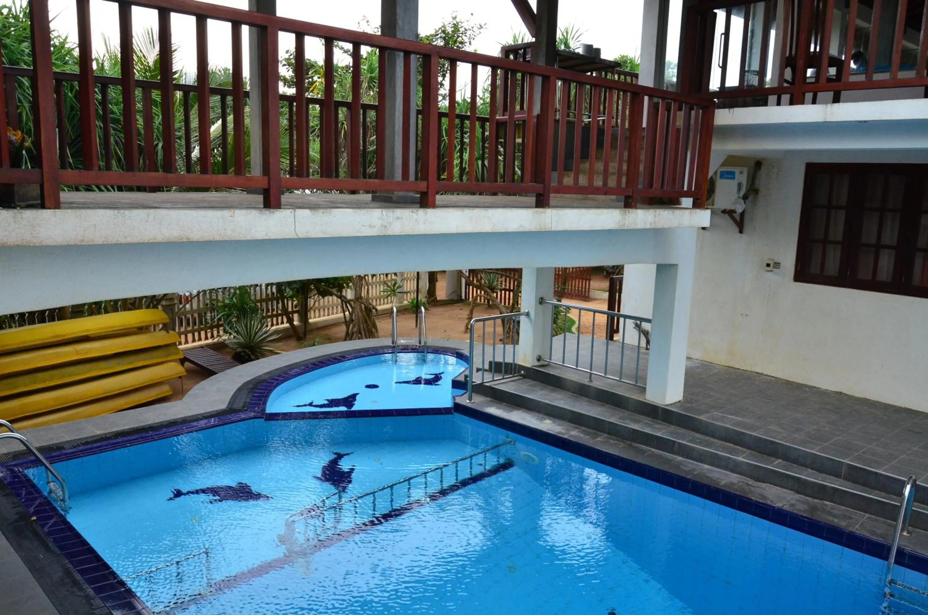 Swimming pool in Marina Bentota