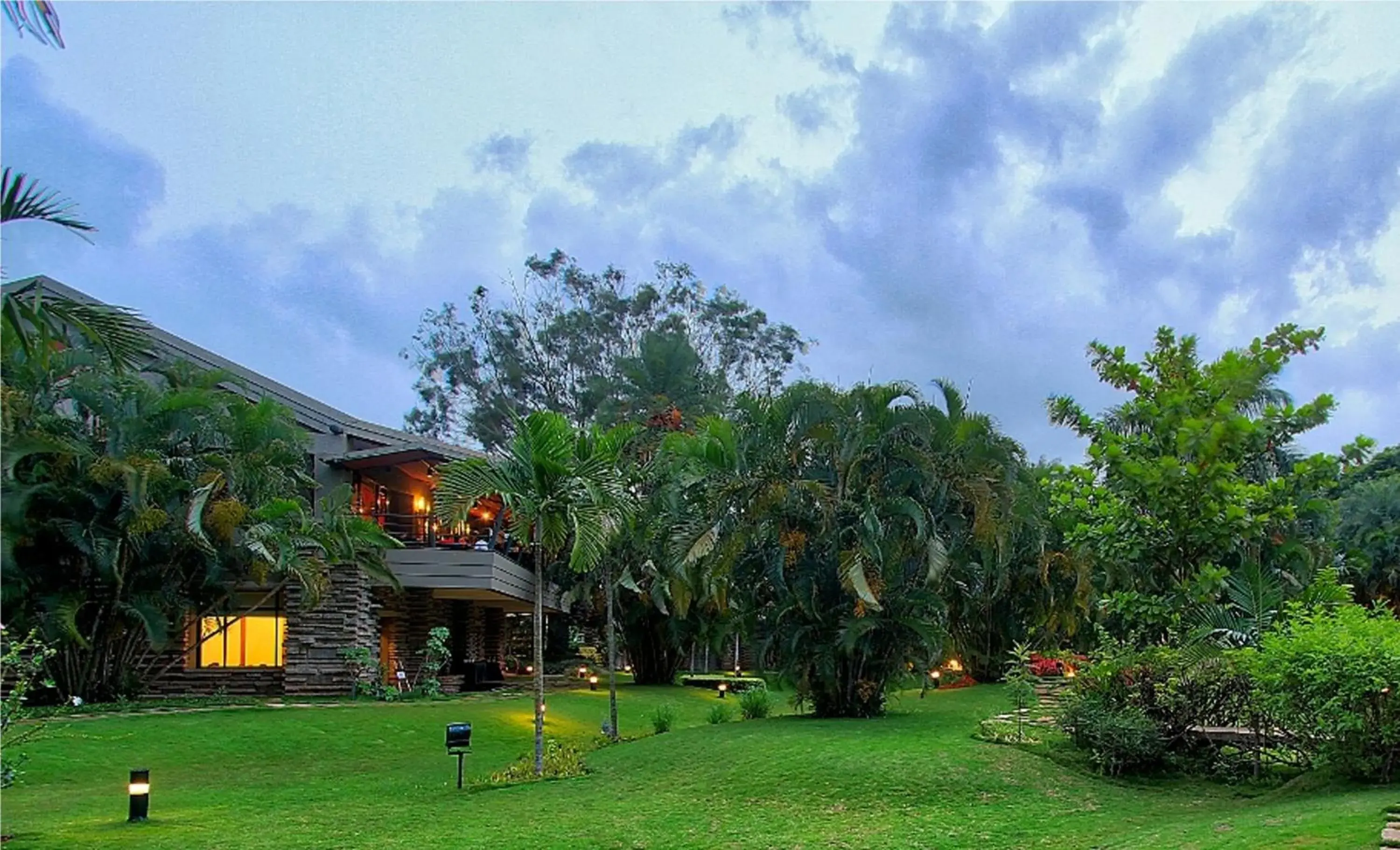 Angsana Oasis Spa & Resort Angsana Oasis Spa & Resort