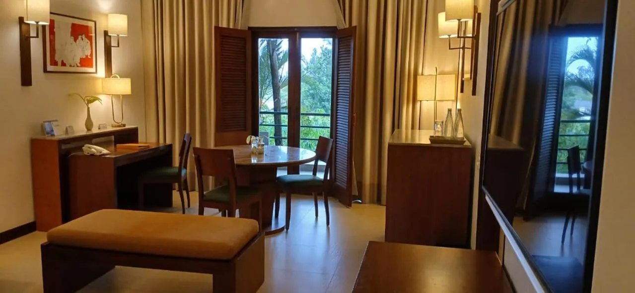 Dining area in Angsana Oasis Spa & Resort