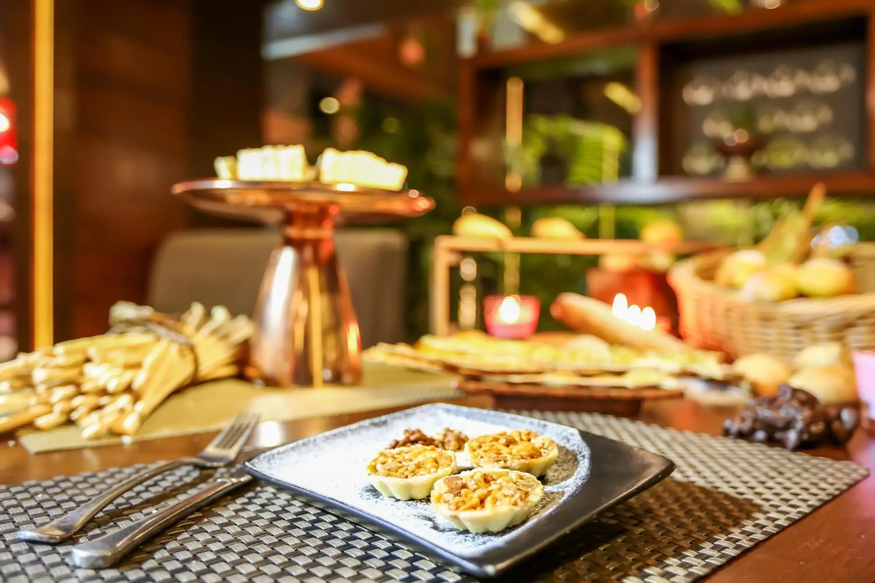 Food in Hotel Icon Food in Hotel Icon