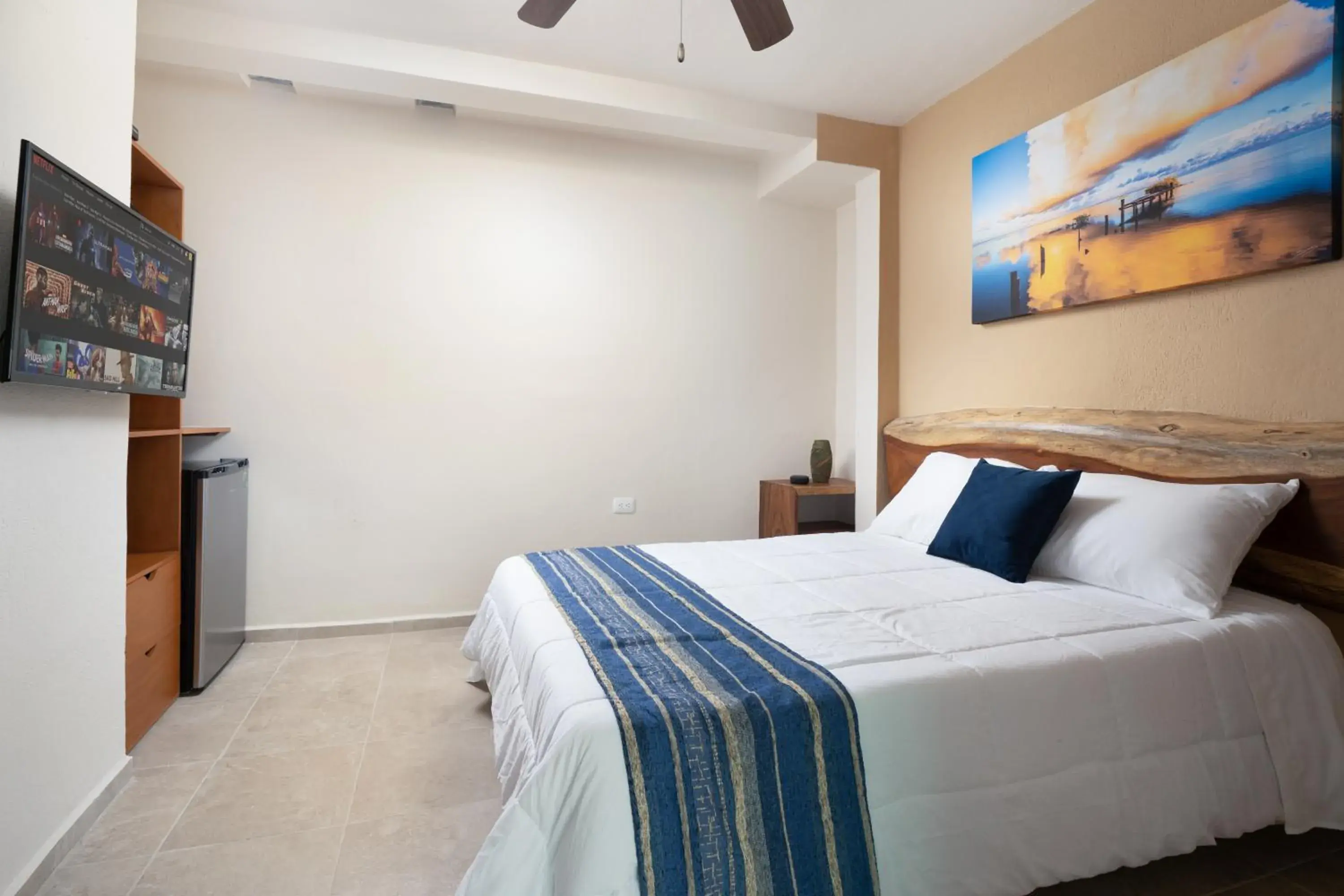 Standard Basic Room in Villa Sofia Boutique Hotel - Near Cancun Downtown - Free Cancellation Standard Basic Room in Villa Sofia Boutique Hotel - Near Cancun Downtown - Free Cancellation