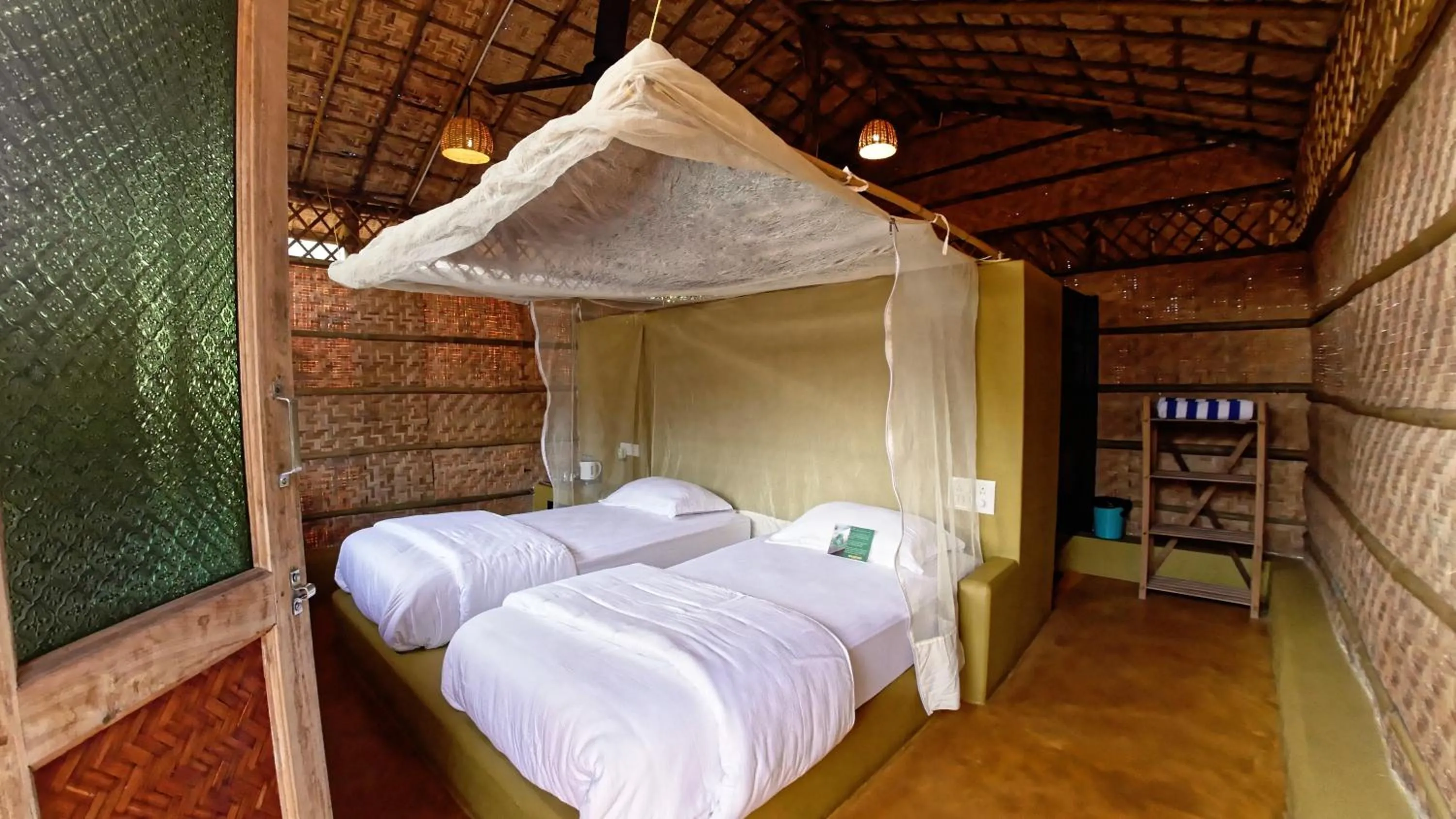 Living room, Bed in Beach Street Eco Resort - Mandrem