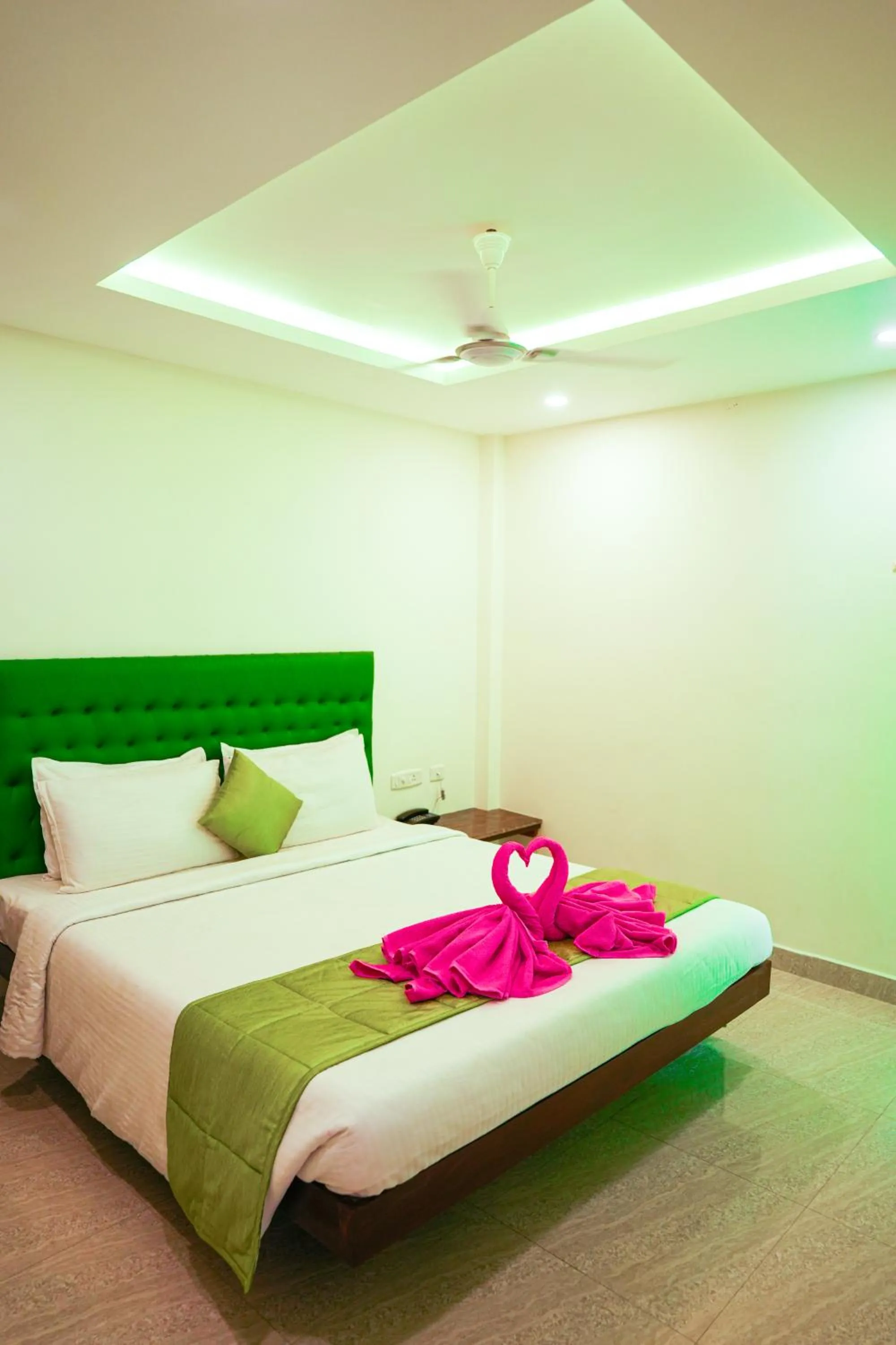 Bedroom, Bed in SAARA INN