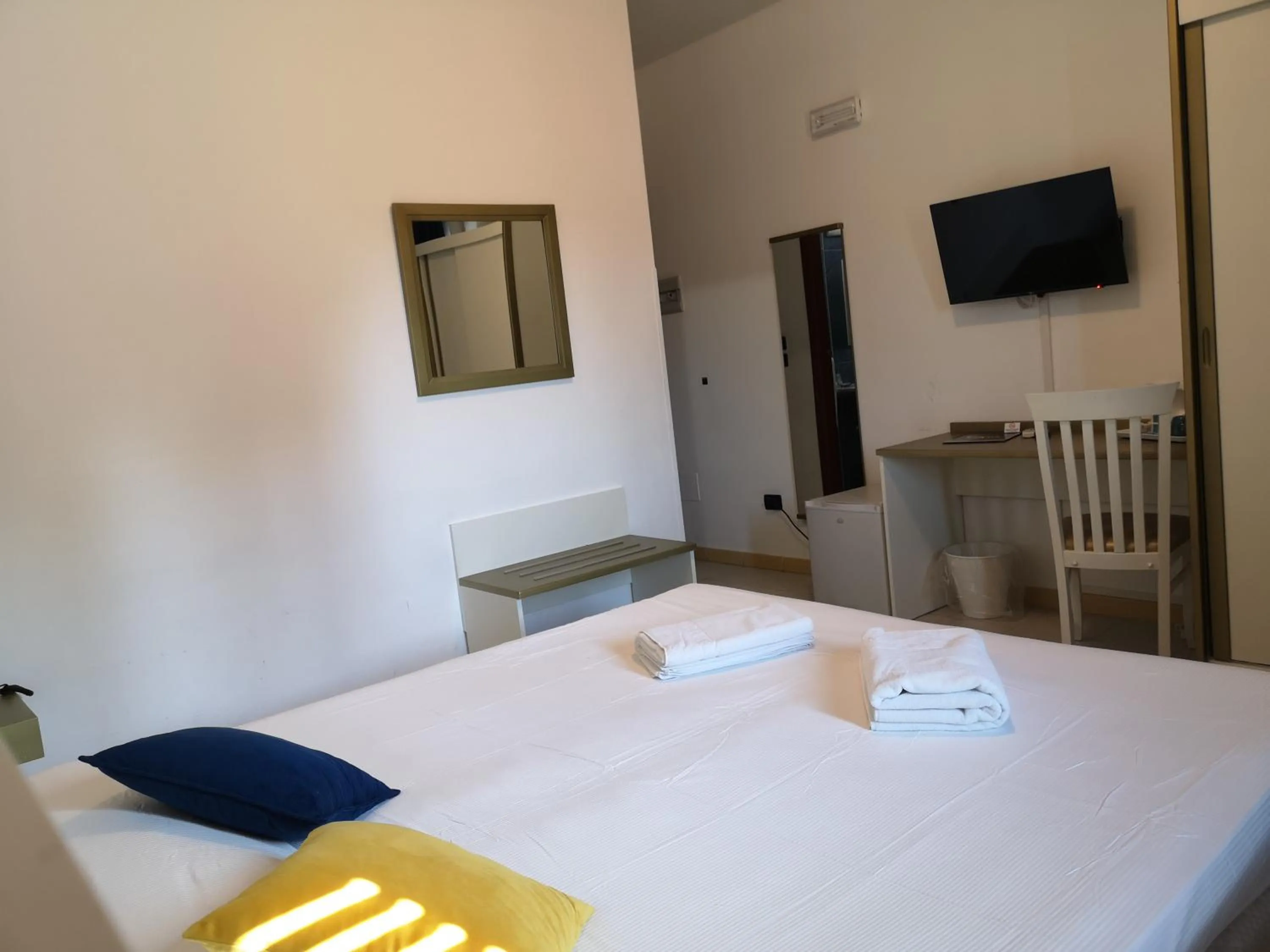 Bed in Oasi Park Hotel