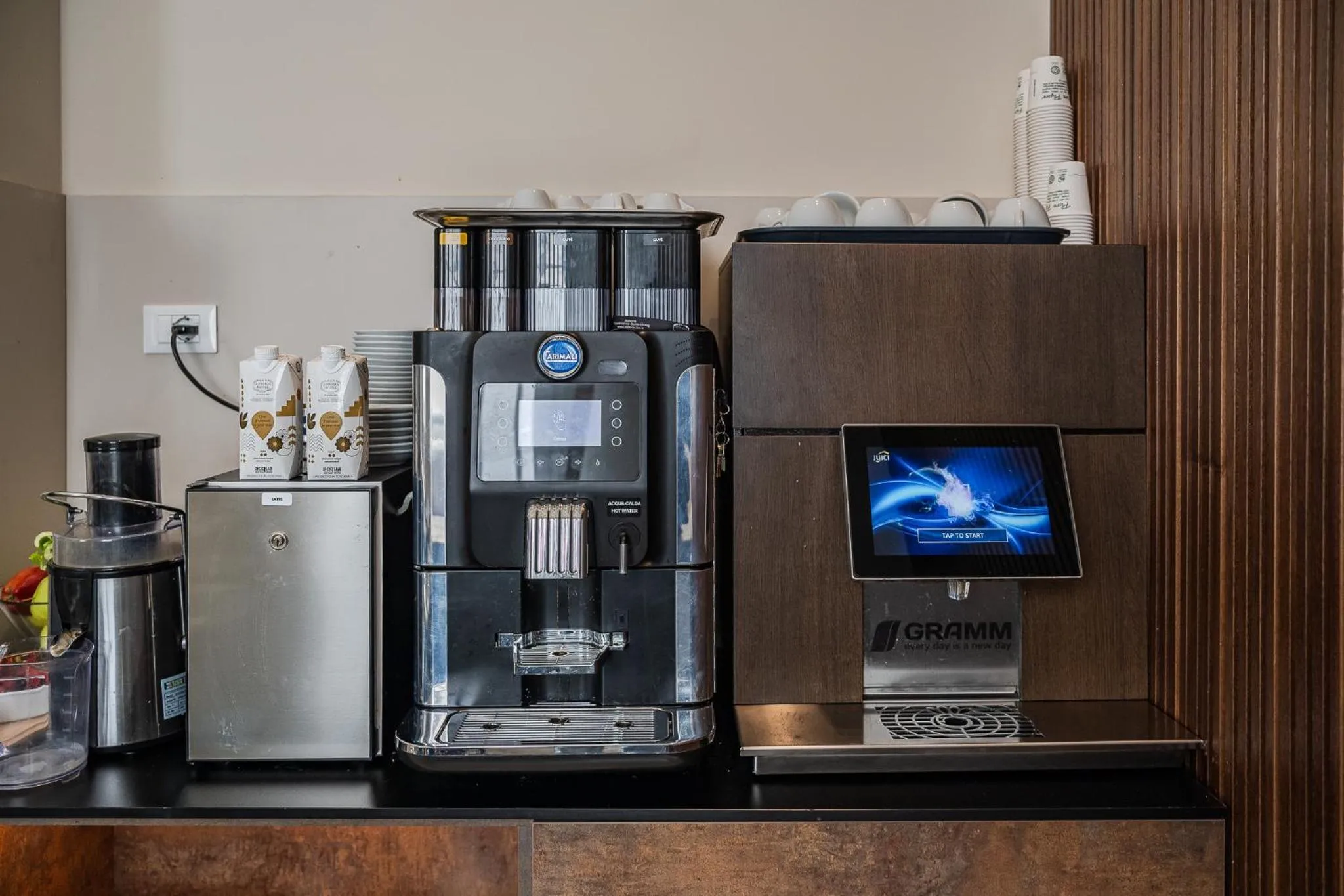 Breakfast in Hotel Astoria