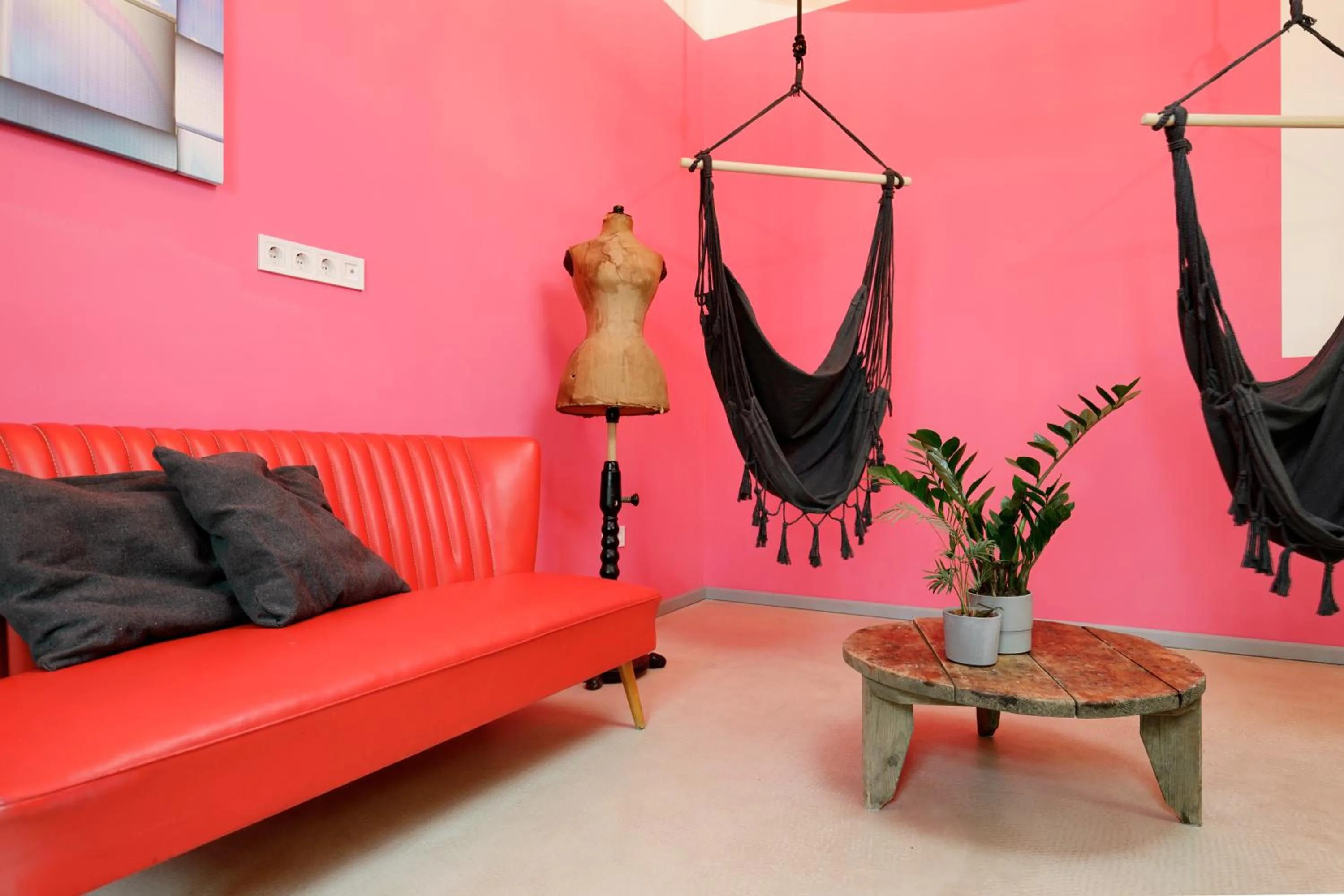 Seating area in BudapeStayz - Raday Rooms