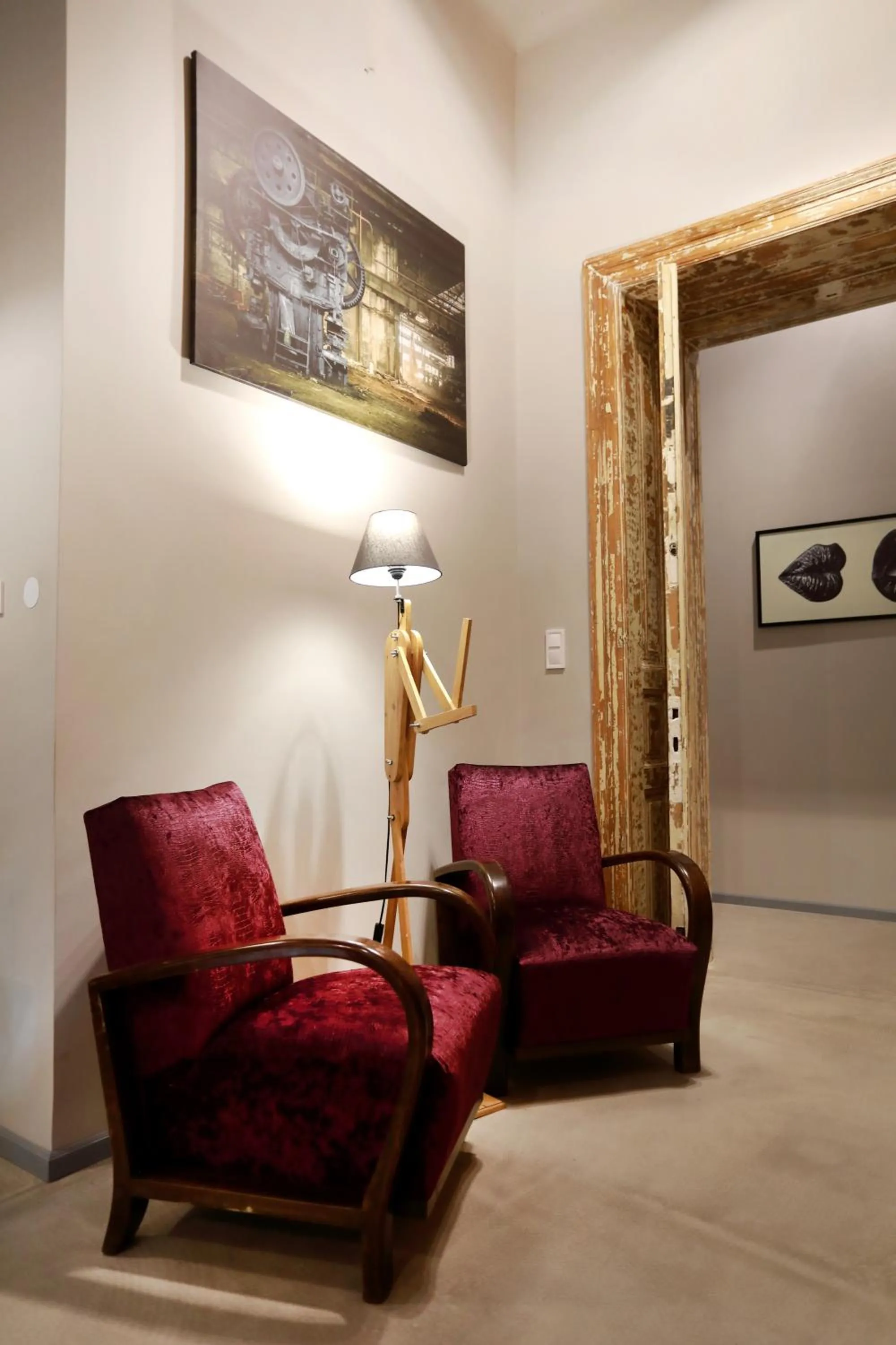 Seating area in BudapeStayz - Raday Rooms