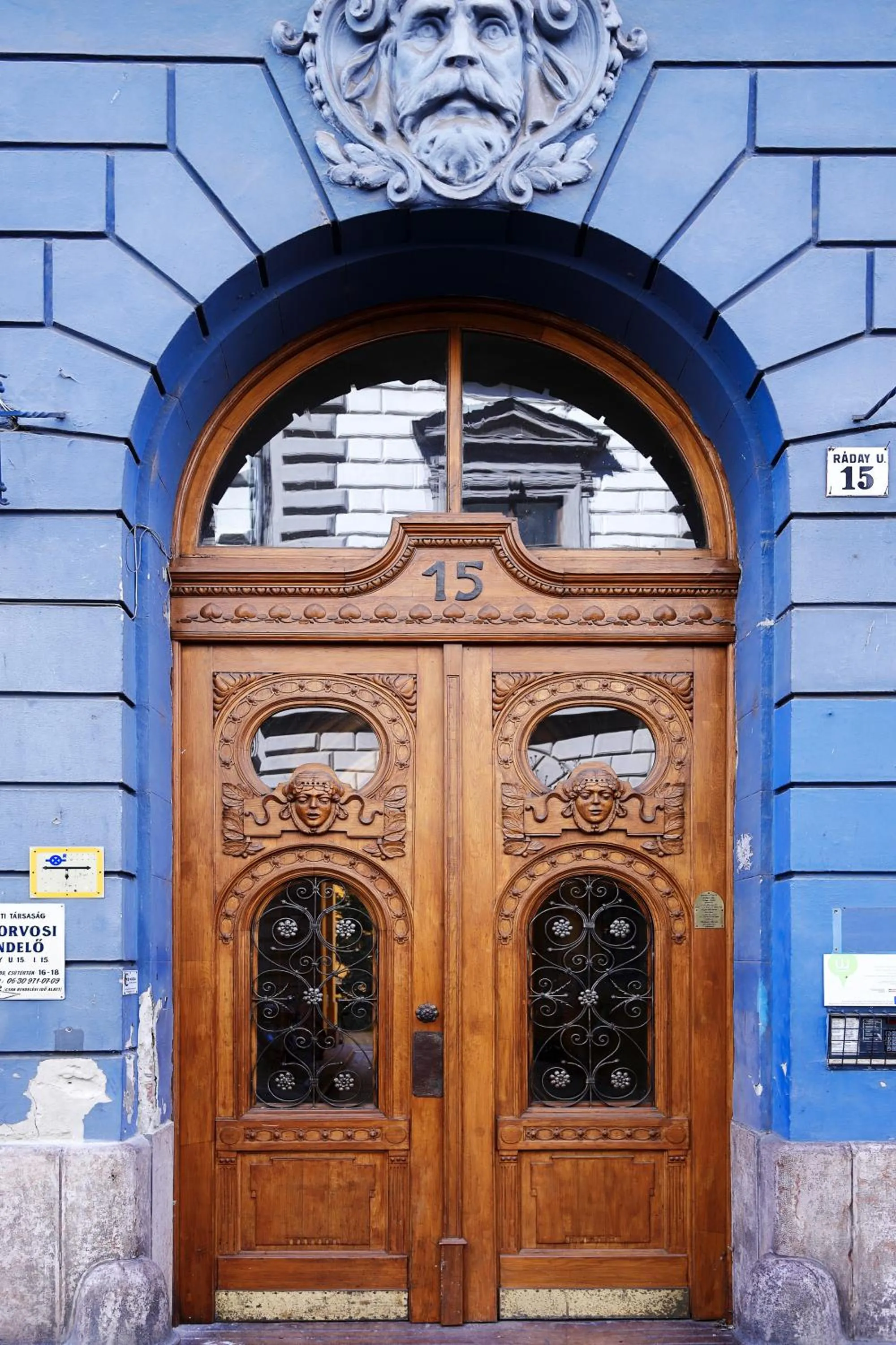 Facade/entrance in BudapeStayz - Raday Rooms