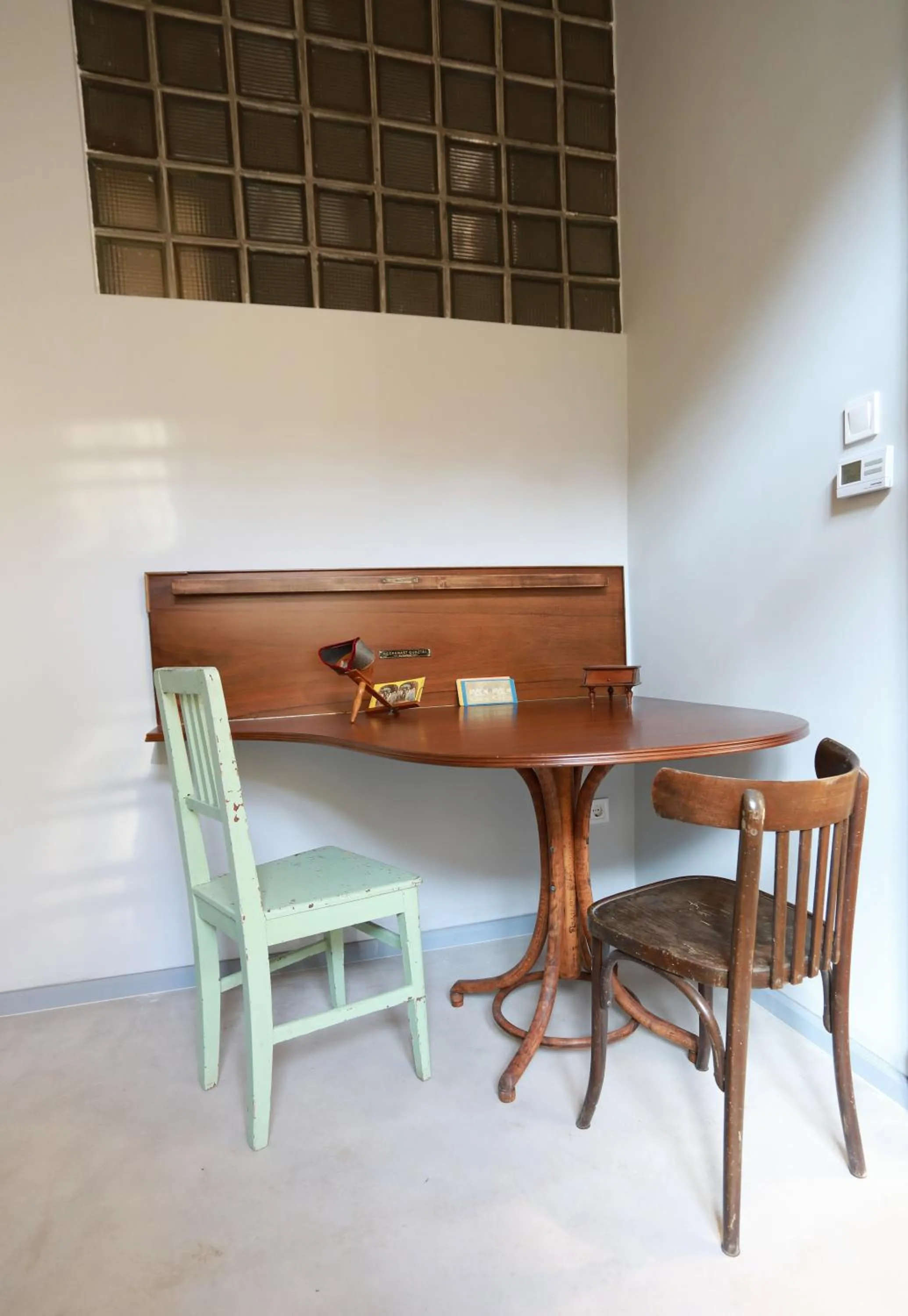 Dining area in BudapeStayz - Raday Rooms