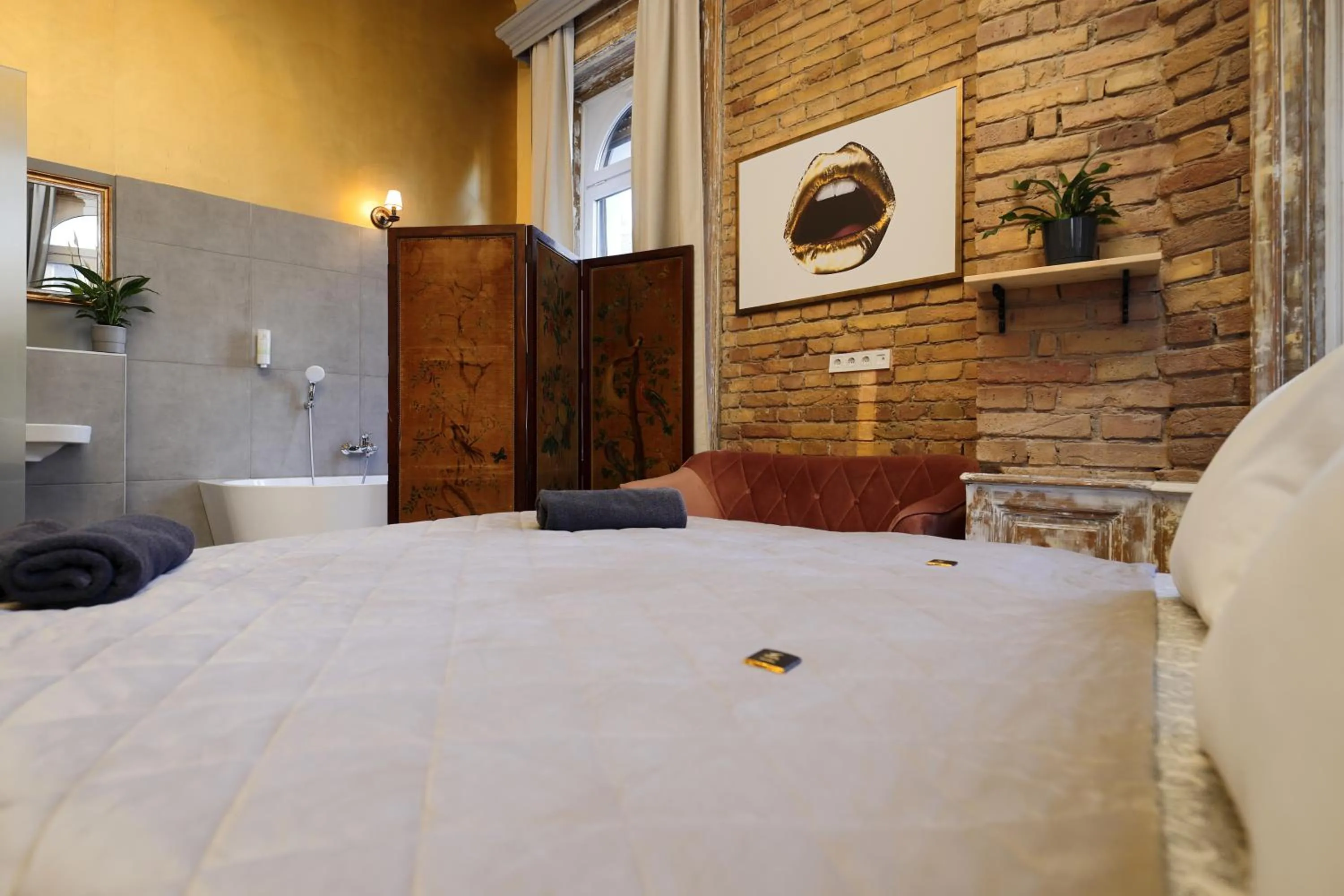 Bed in BudapeStayz - Raday Rooms