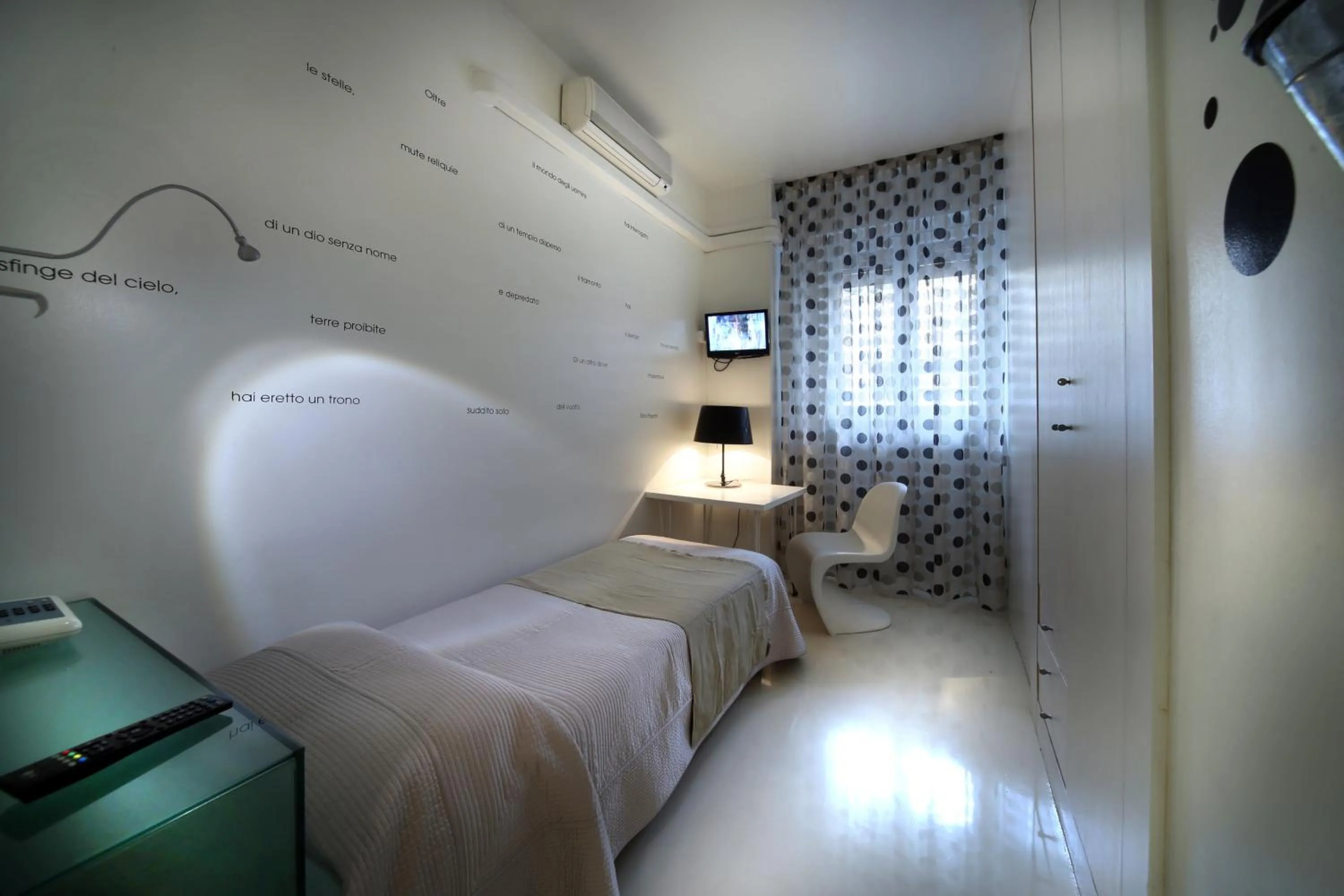 Photo of the whole room, Bed in Hotel Cristallo Brescia