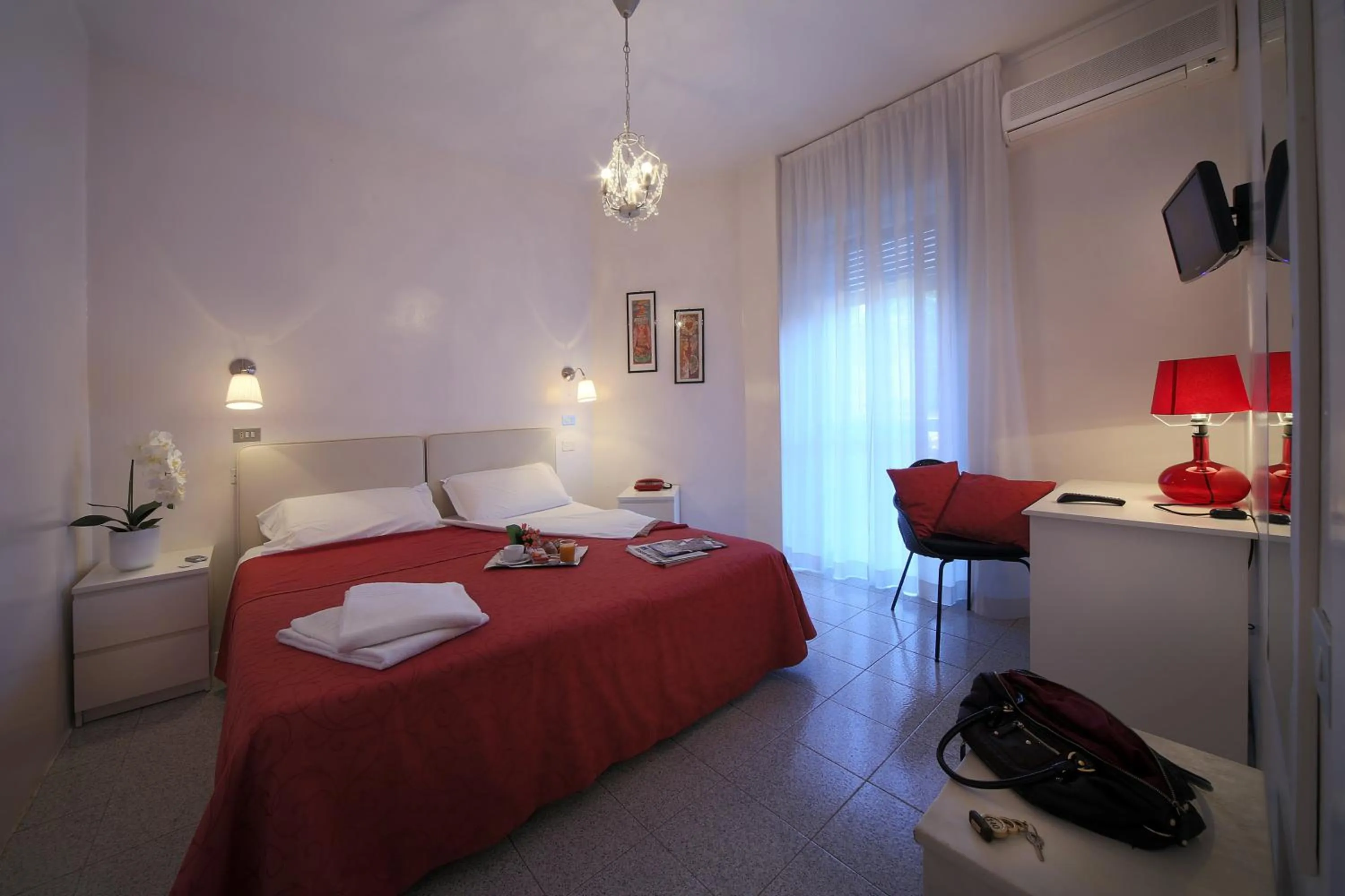Photo of the whole room, Bed in Hotel Cristallo Brescia