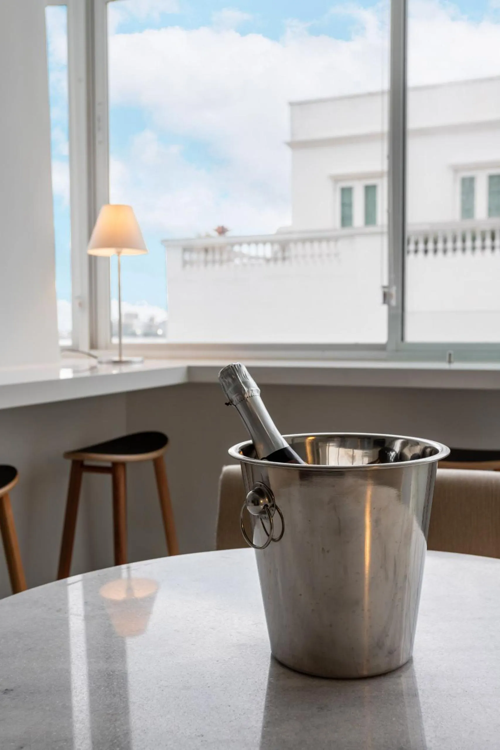 Decorative detail in Vista para praia de Copacabana - RD1003 Z4