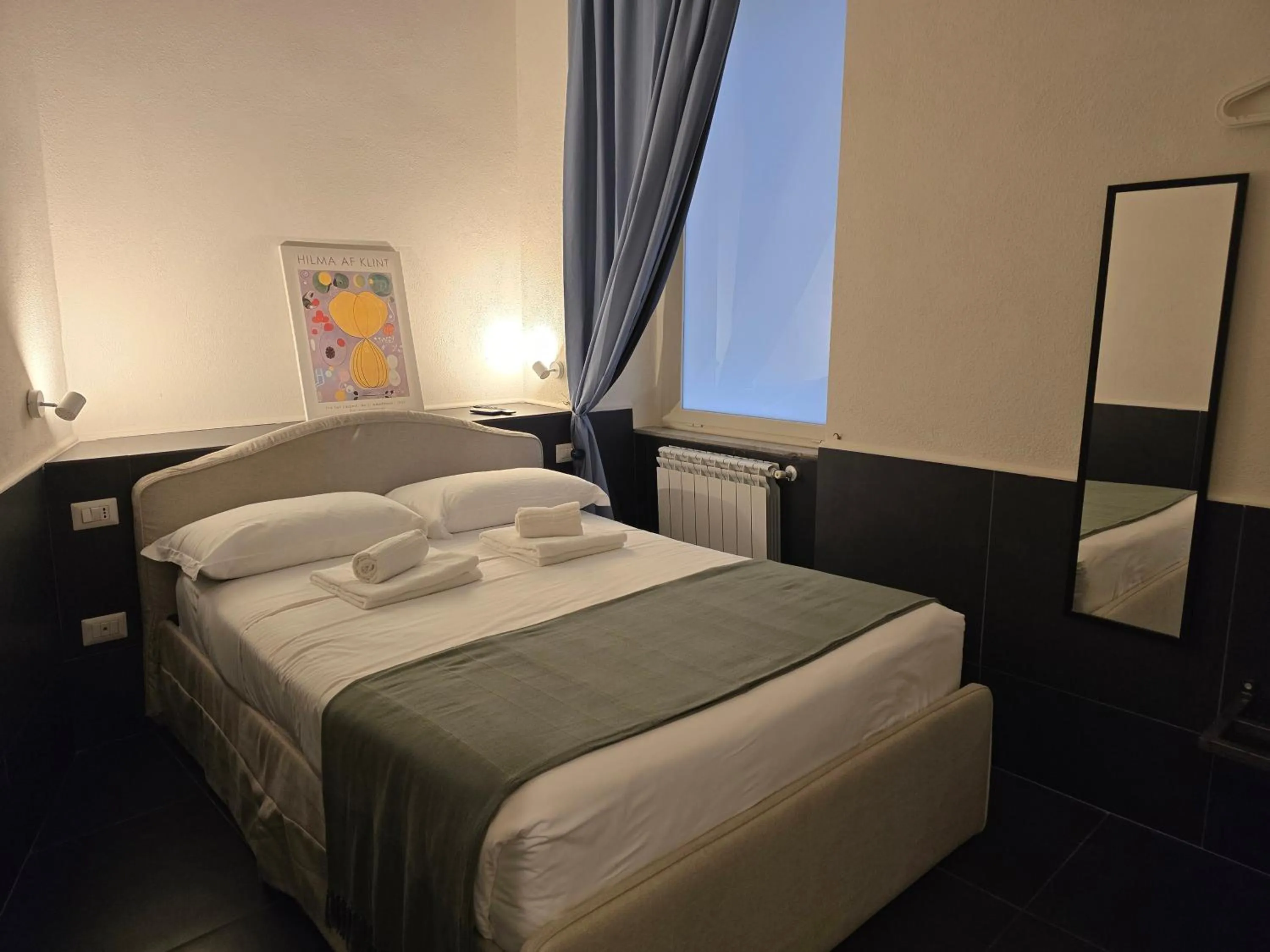 Bed in Ideal City Walk