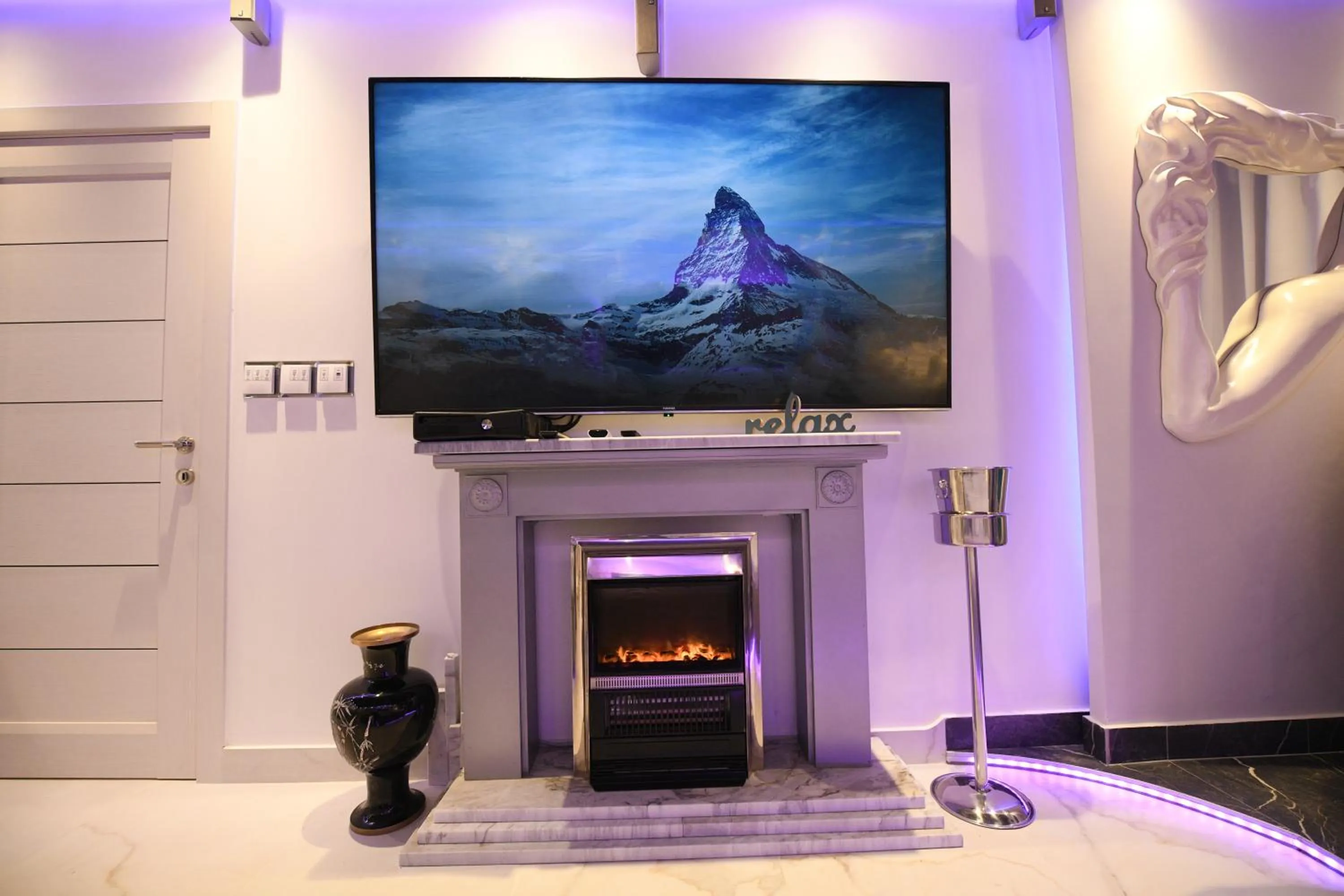 TV and multimedia in Aurora Lux Spa Smart apartments