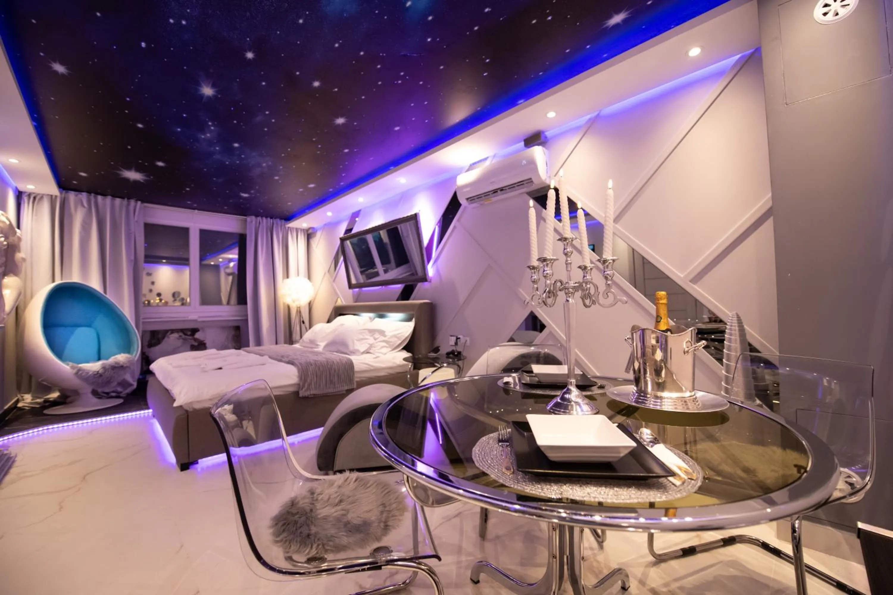 Dining area in Aurora Lux Spa Smart apartments