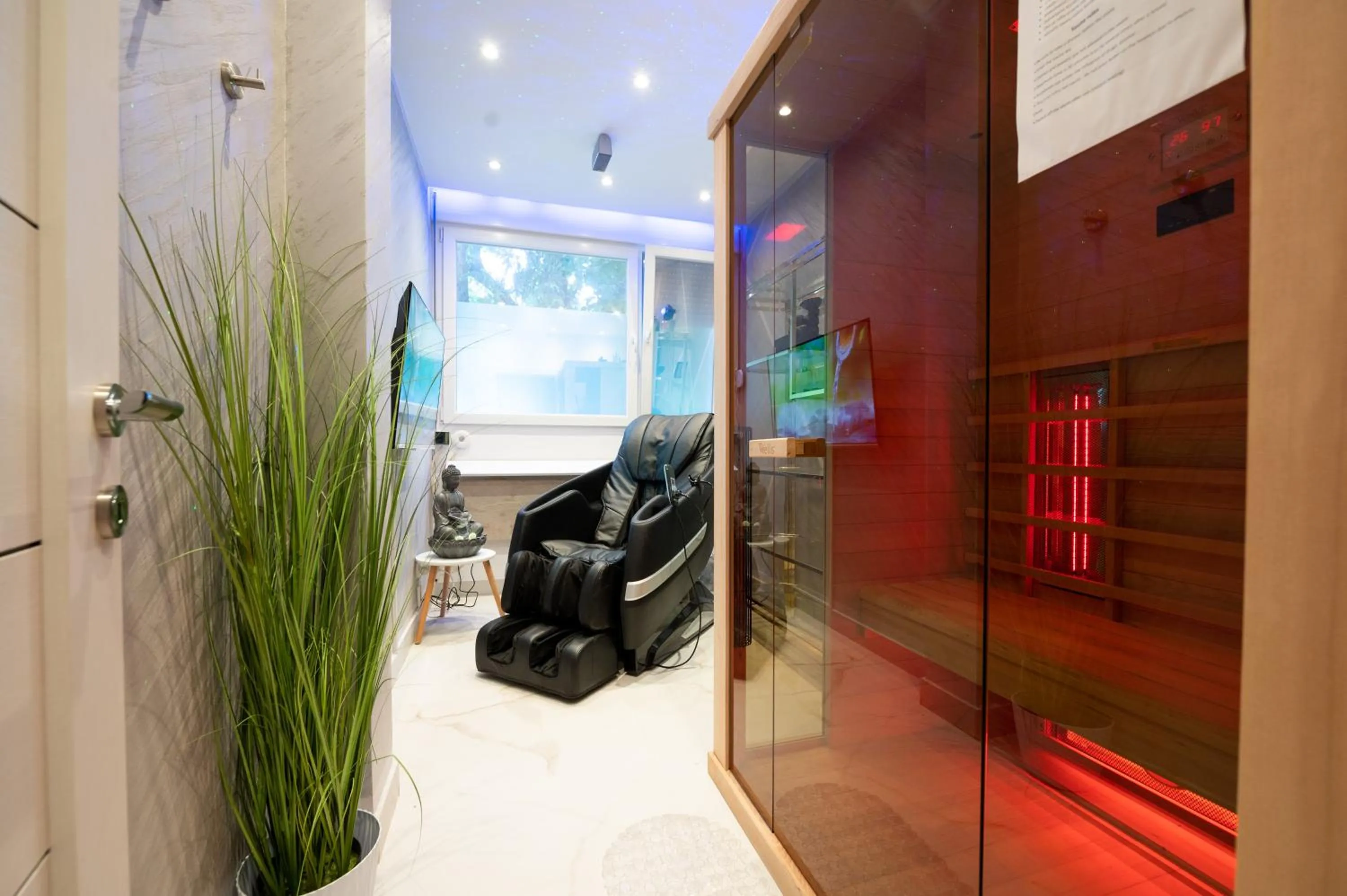 Massage in Aurora Lux Spa Smart apartments