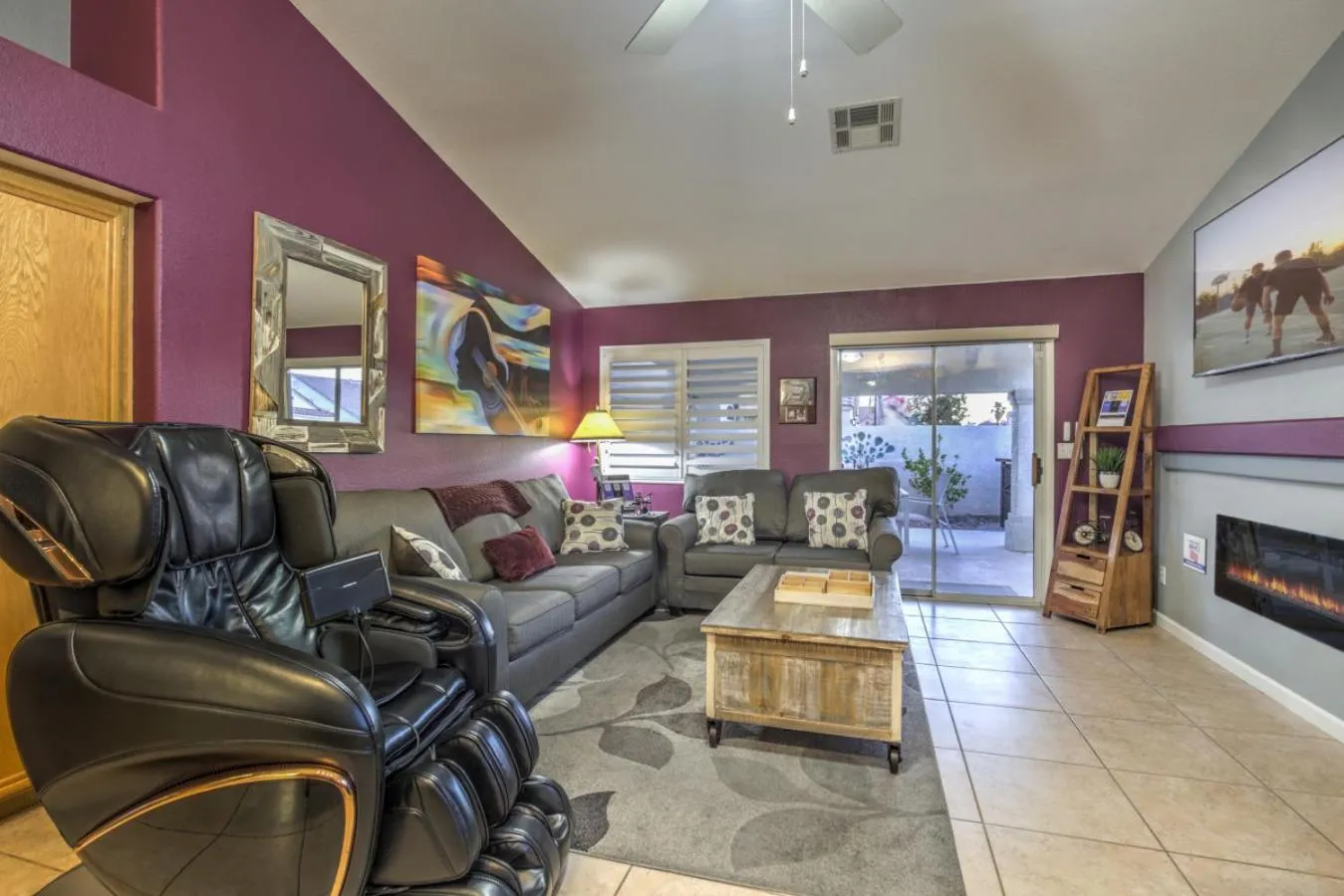 Family Fun for Everyone in Las Vegas- 4 Bedrooms, Billiards, Game Room