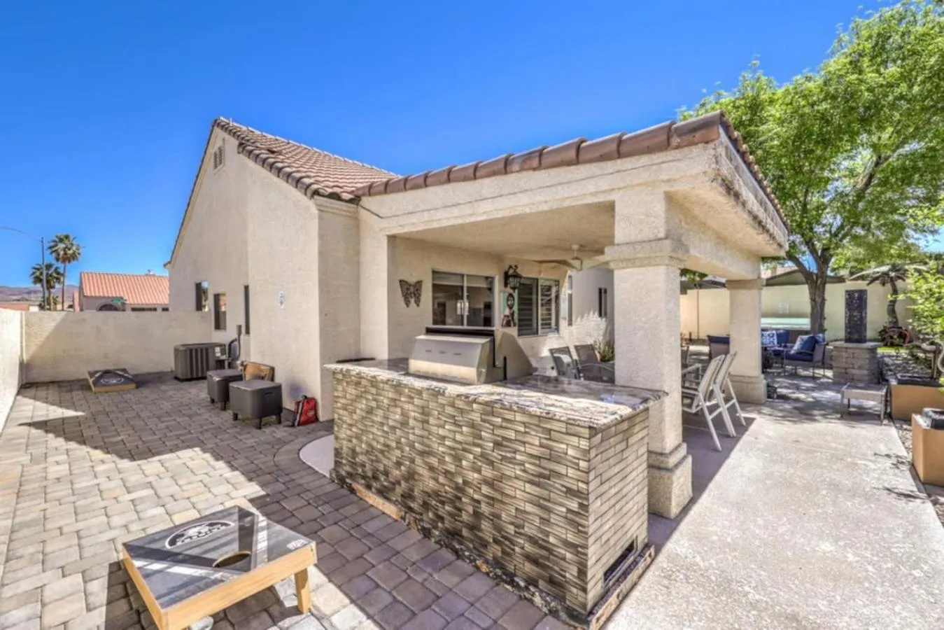 Family Fun for Everyone in Las Vegas- 4 Bedrooms, Billiards, Game Room