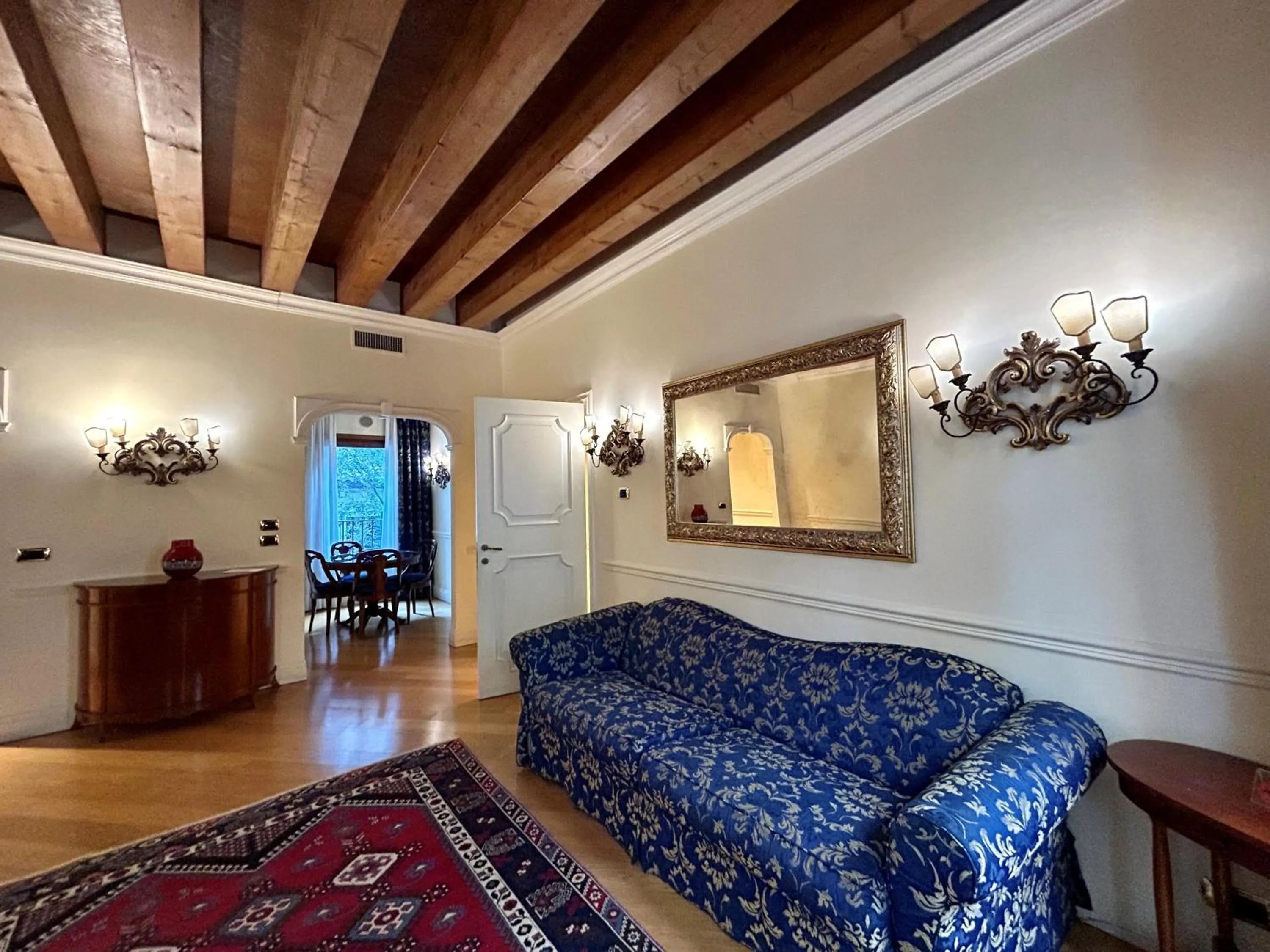 Living room in Suites Torre Dell'Orologio