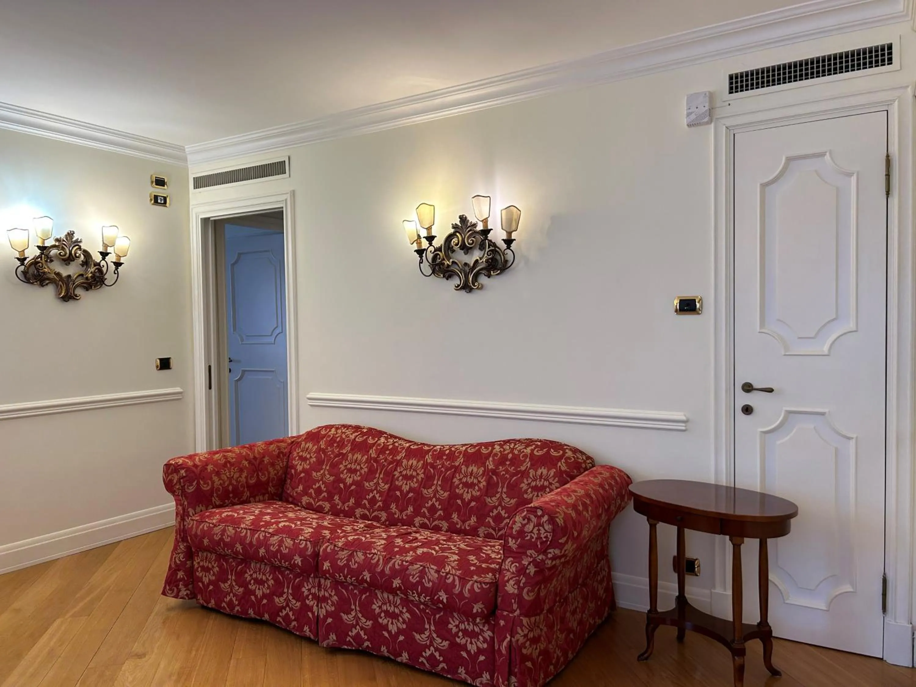 Living room in Suites Torre Dell'Orologio