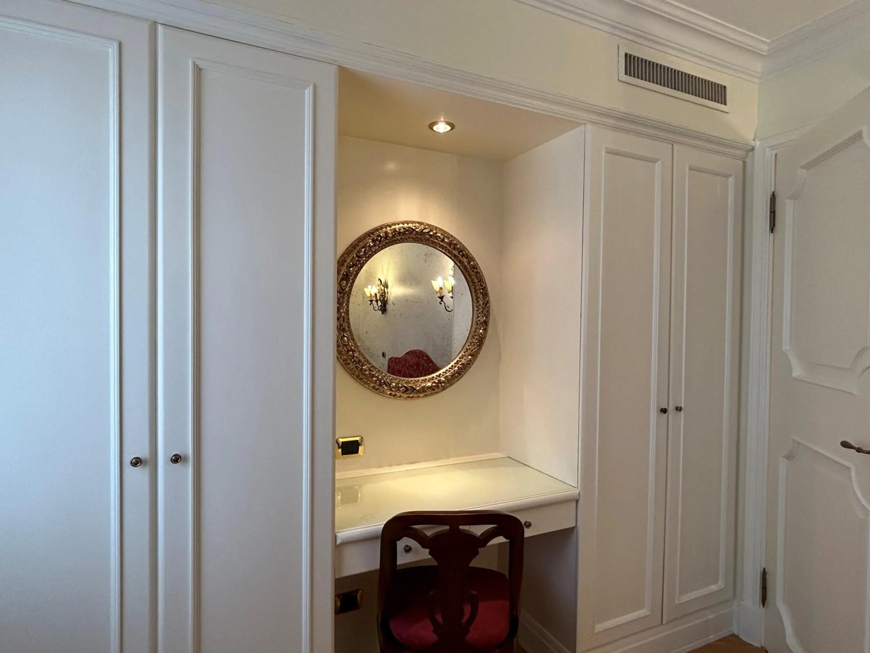 Bedroom in Suites Torre Dell'Orologio