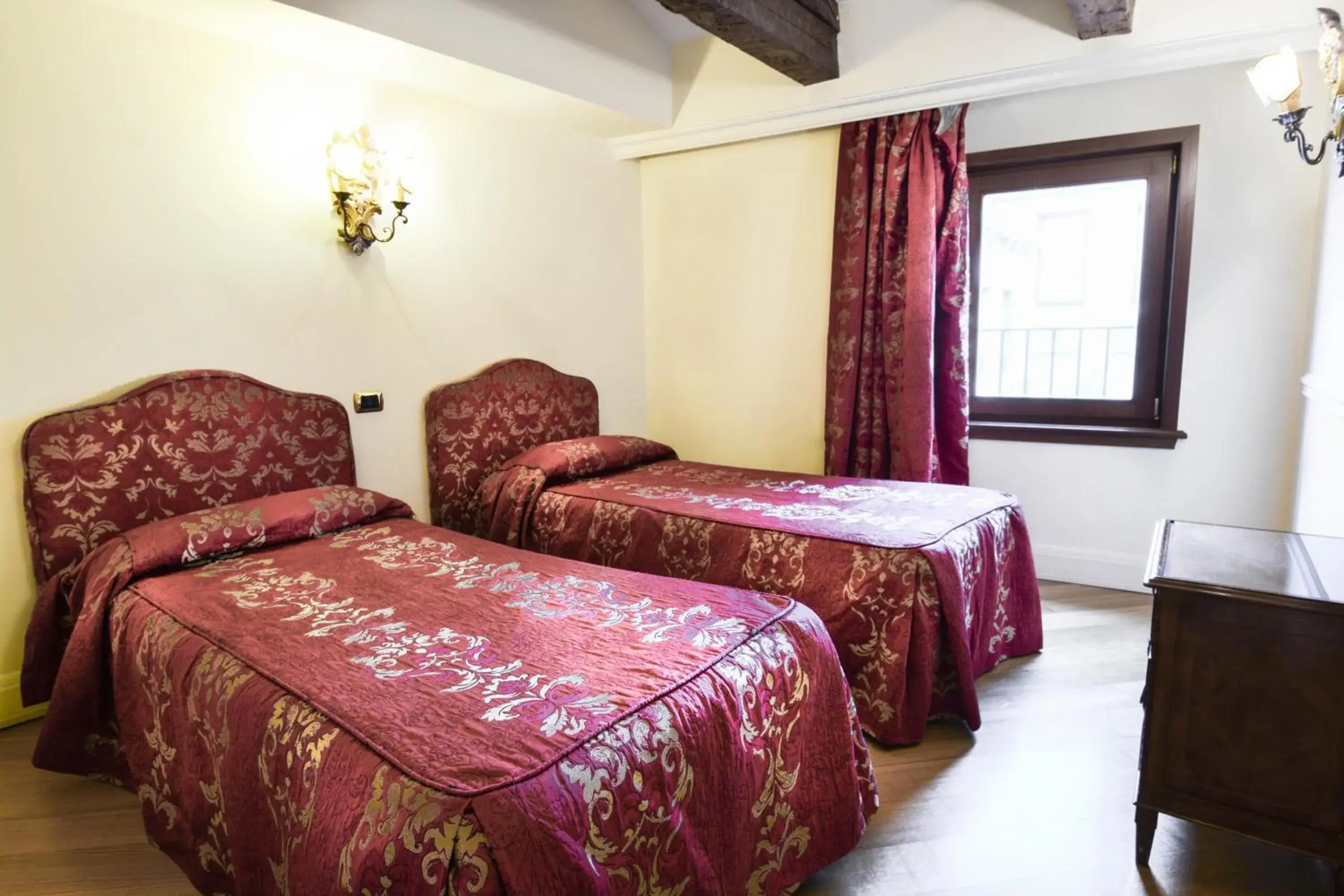 Bed in Suites Torre Dell'Orologio Bed in Suites Torre Dell'Orologio