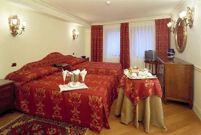 Bedroom, Bed in Suites Torre Dell'Orologio