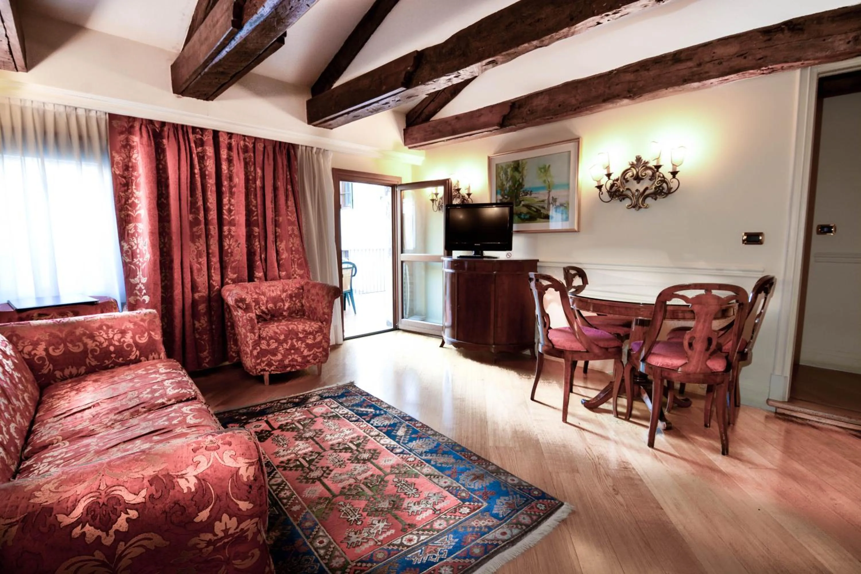 Living room in Suites Torre Dell'Orologio