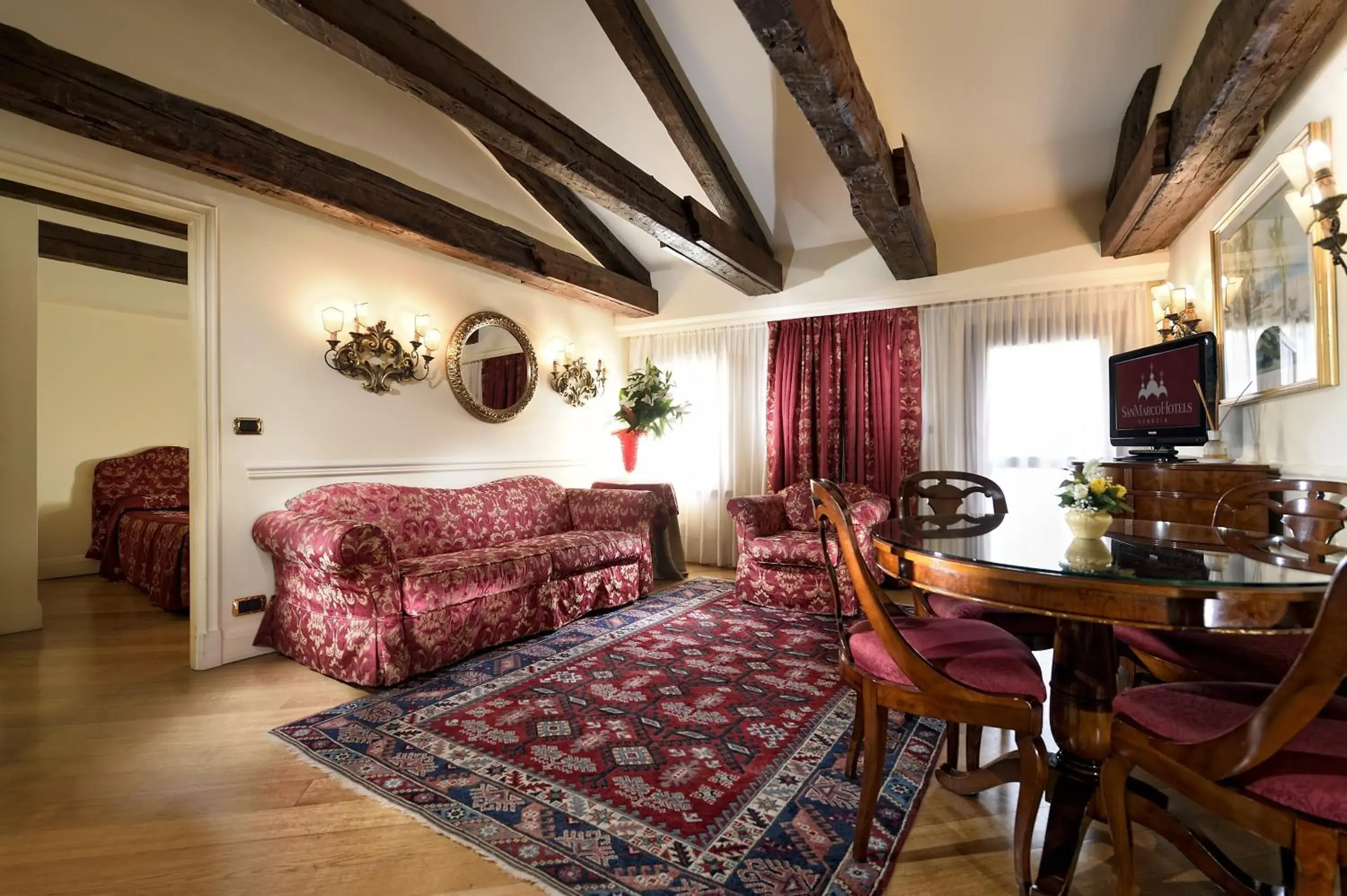 Living room in Suites Torre Dell'Orologio Living room in Suites Torre Dell'Orologio