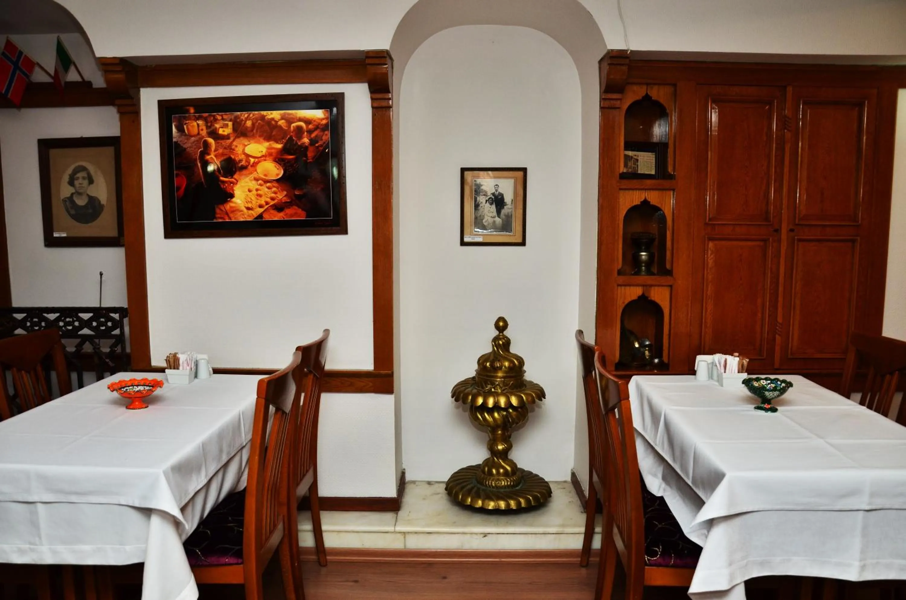 Restaurant/places to eat in Safran Hotel