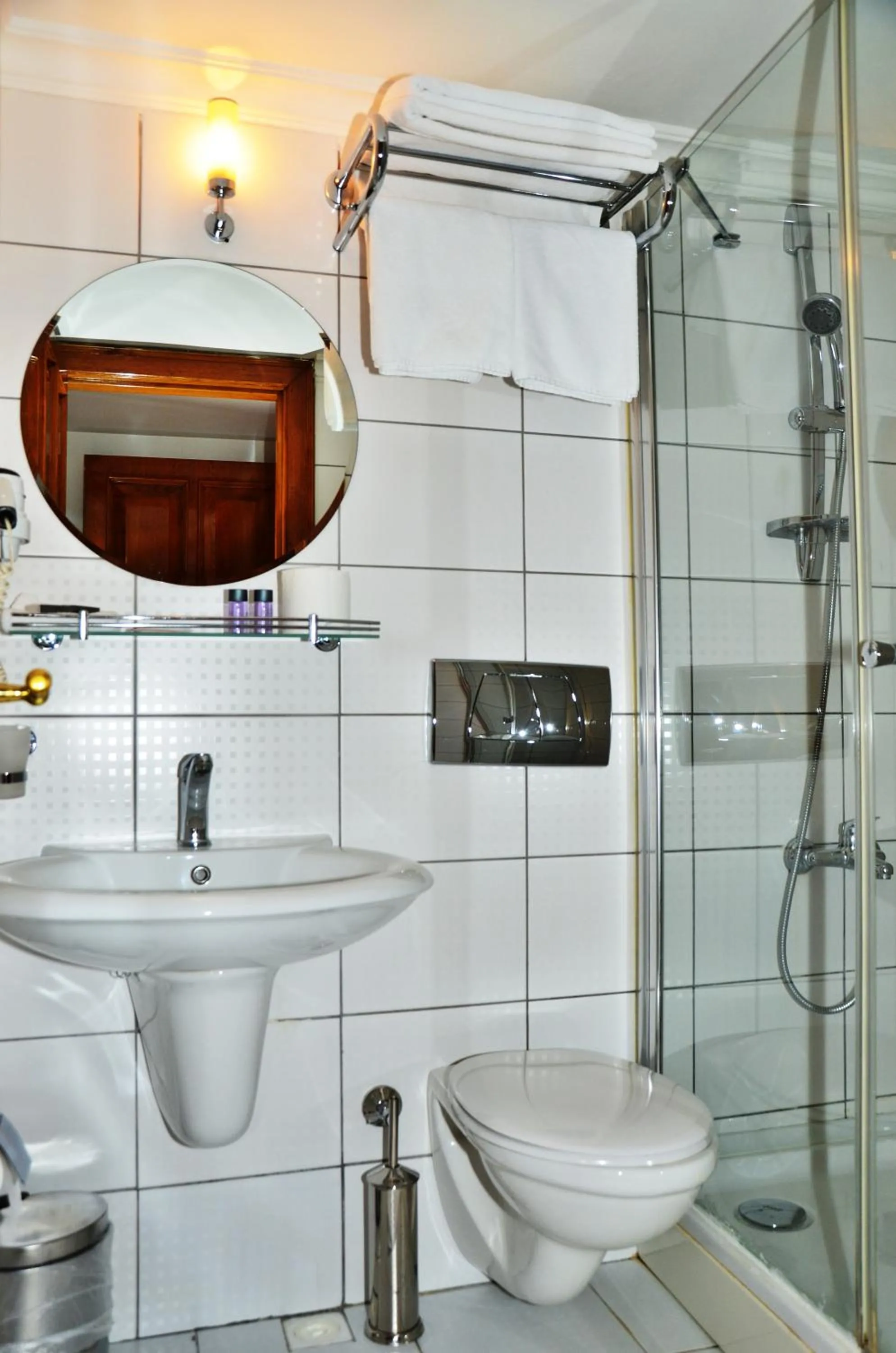 Shower in Safran Hotel