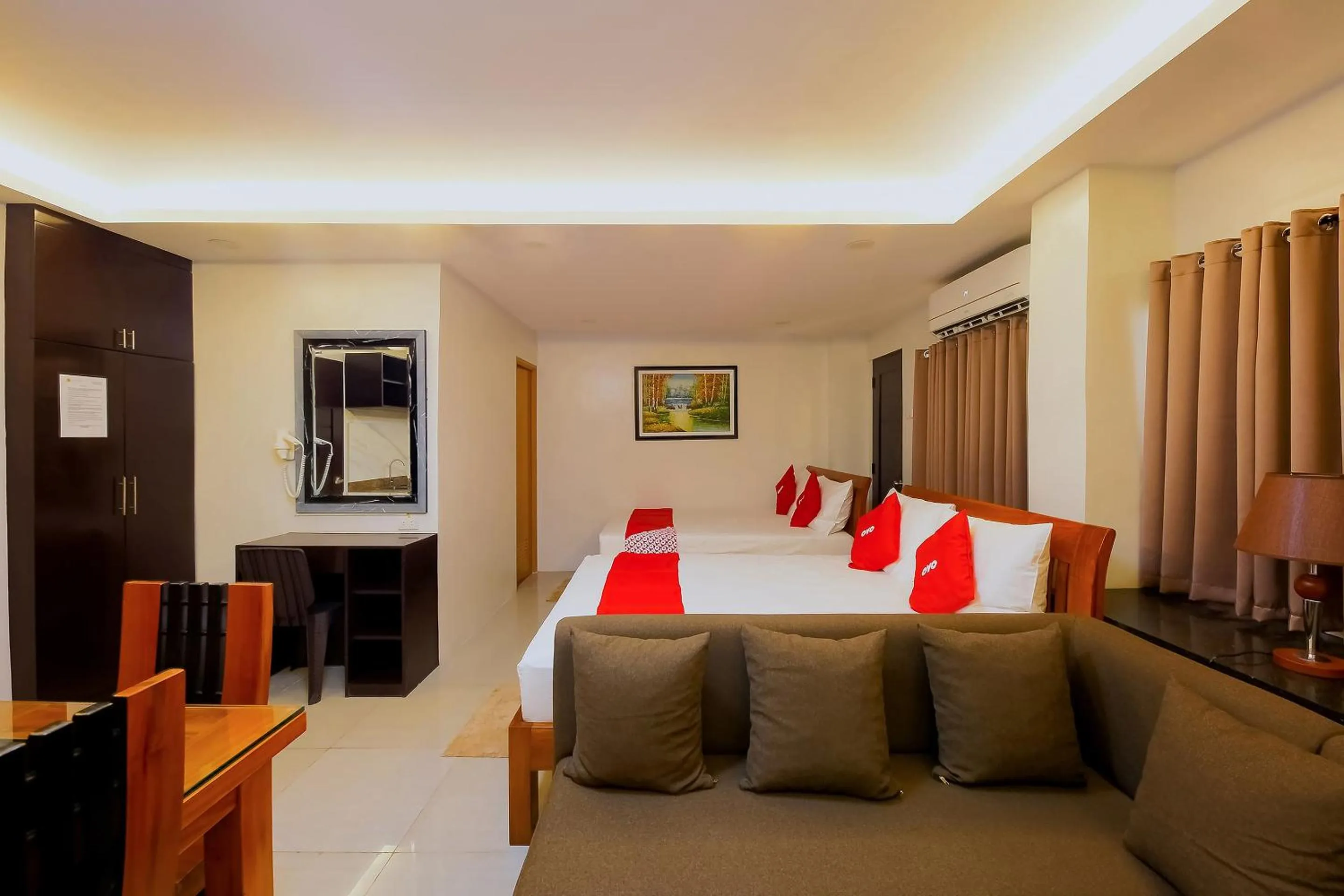 Bedroom in OYO 848 Dona Aurora Condotel