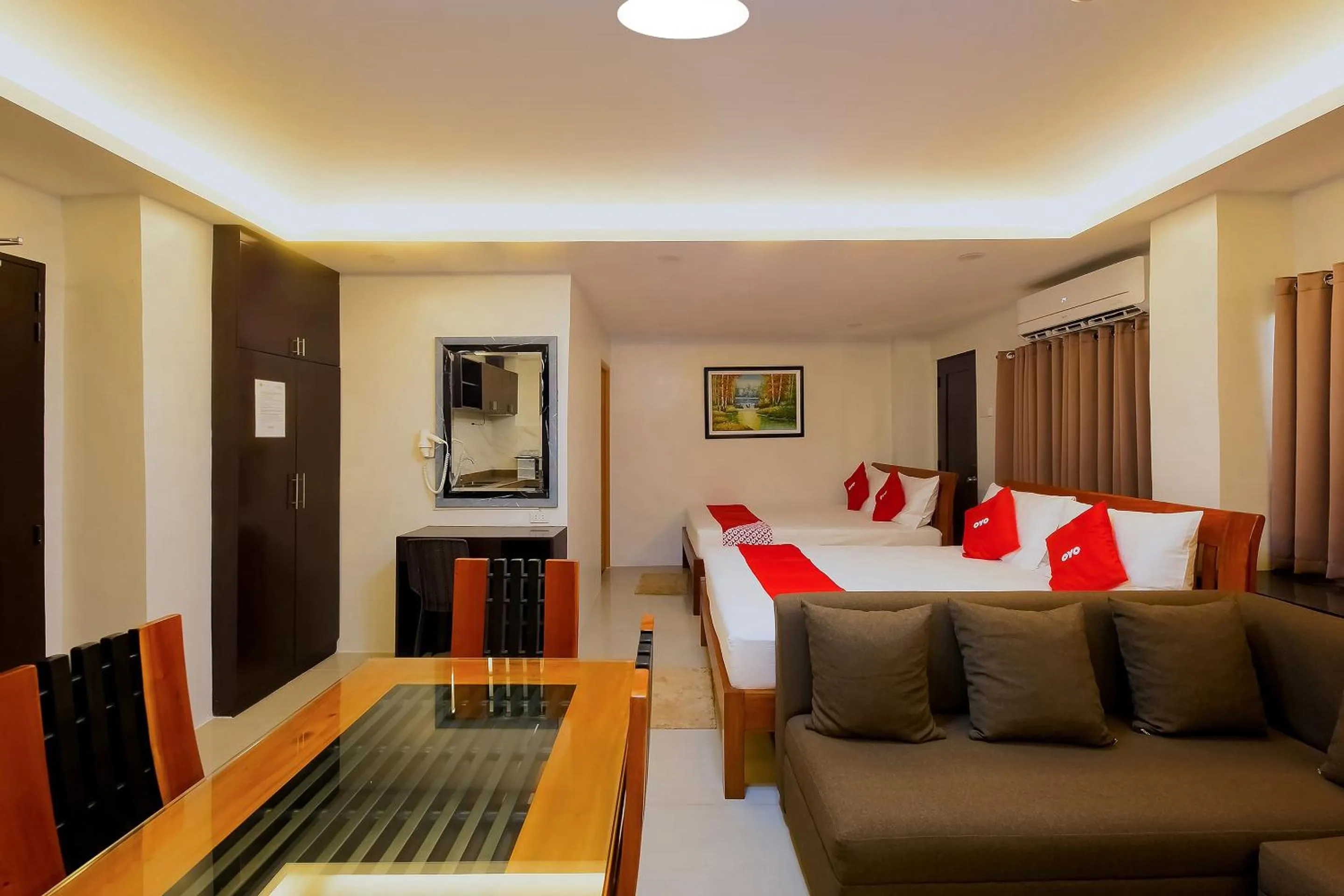 Bedroom in OYO 848 Dona Aurora Condotel