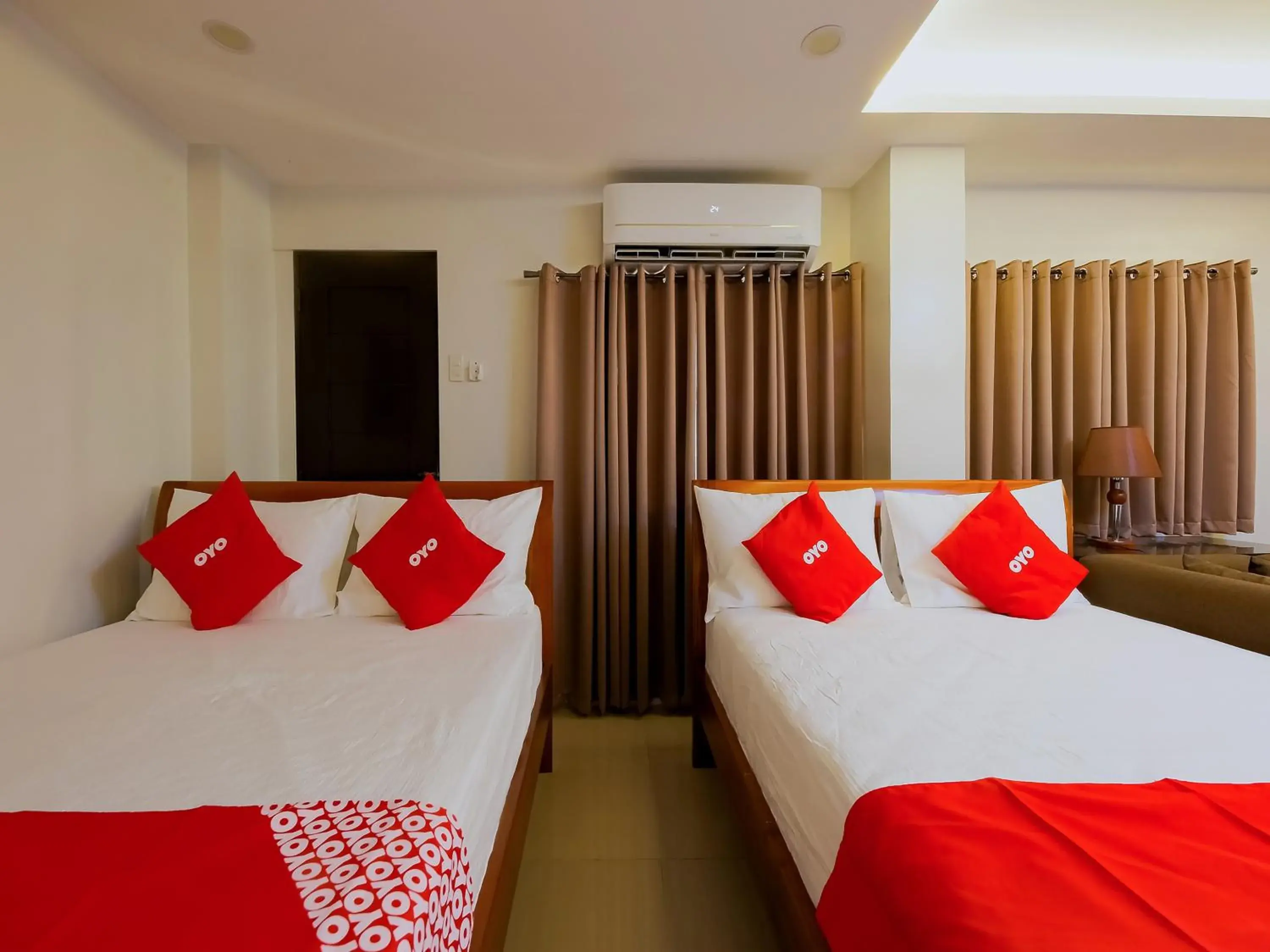 Suite Family in OYO 848 Dona Aurora Condotel Suite Family in OYO 848 Dona Aurora Condotel