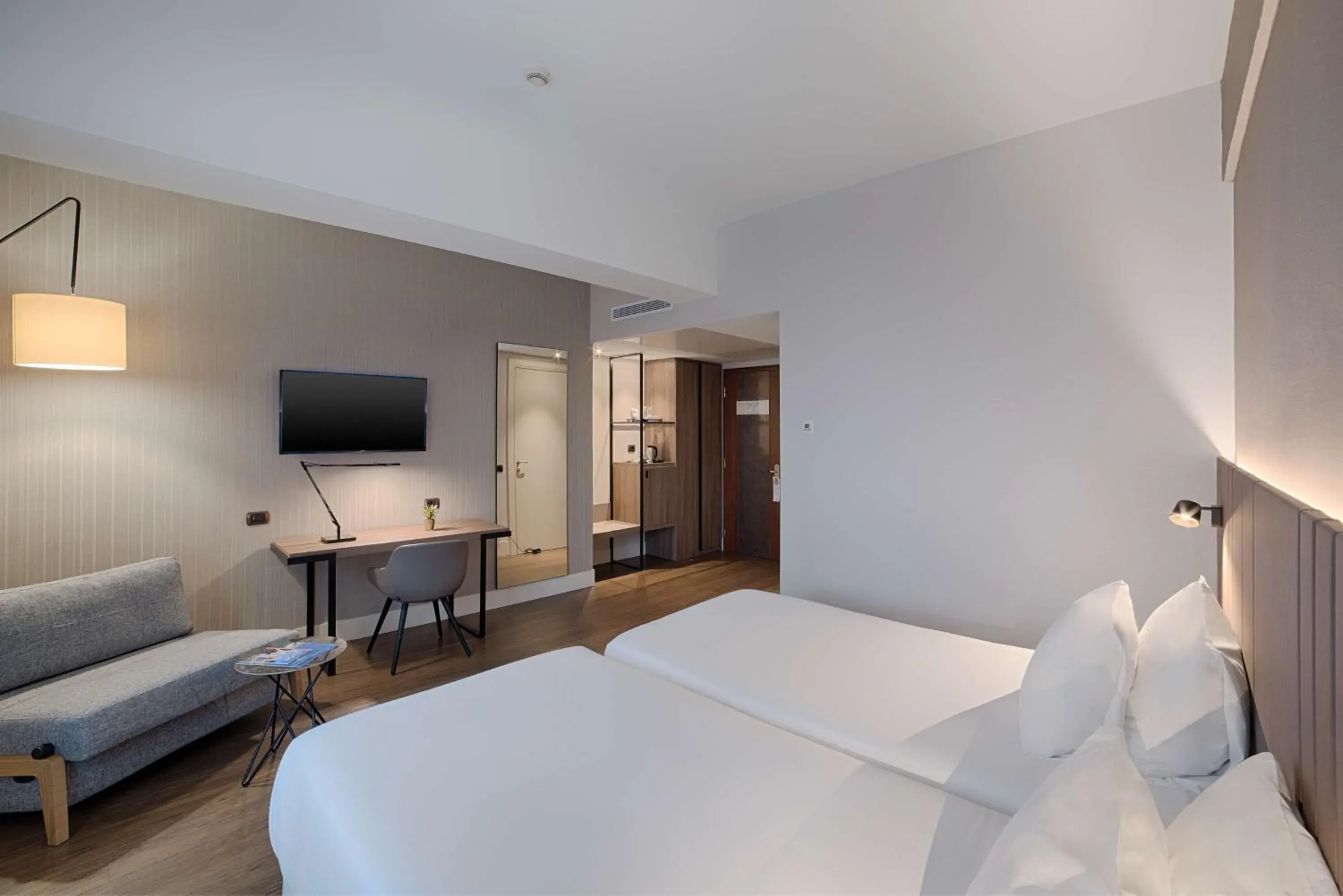 Bedroom, Bed in NH Roma Villa Carpegna Bedroom, Bed in NH Roma Villa Carpegna