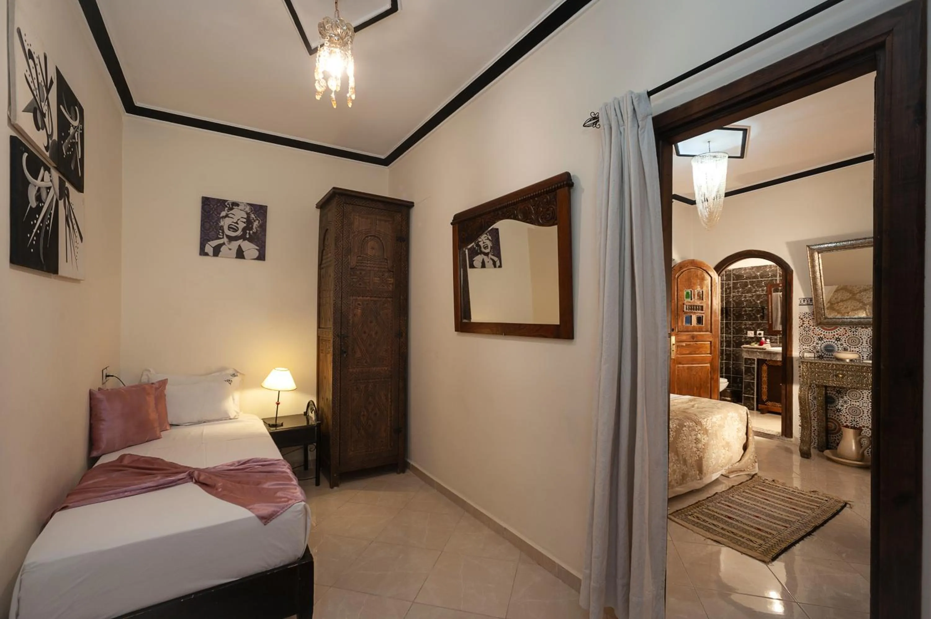 Bedroom, Bed in Riad De La Semaine