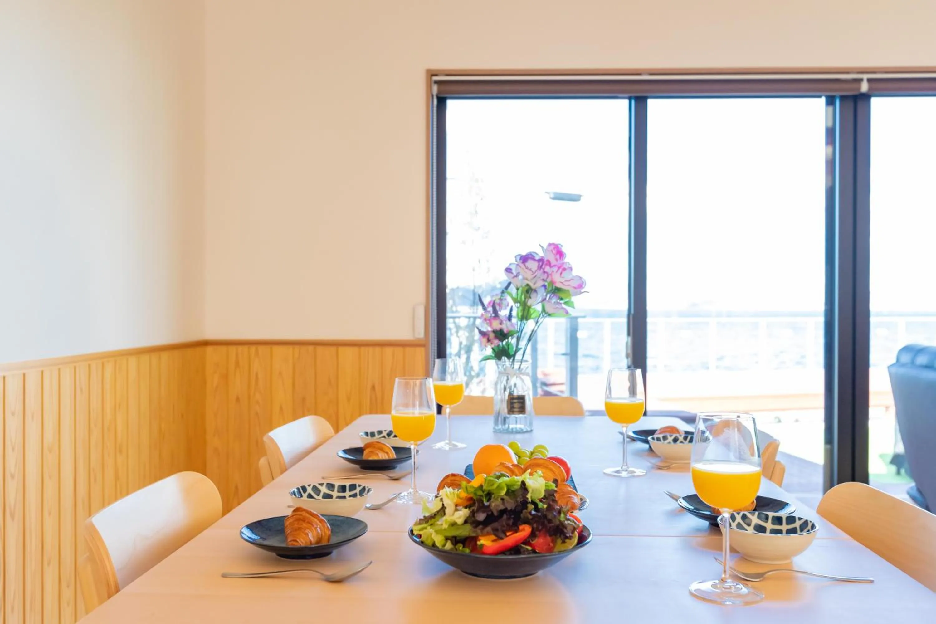 Dining area in オーシャンヴィラ鳴門-Ocean Villa Naruto-